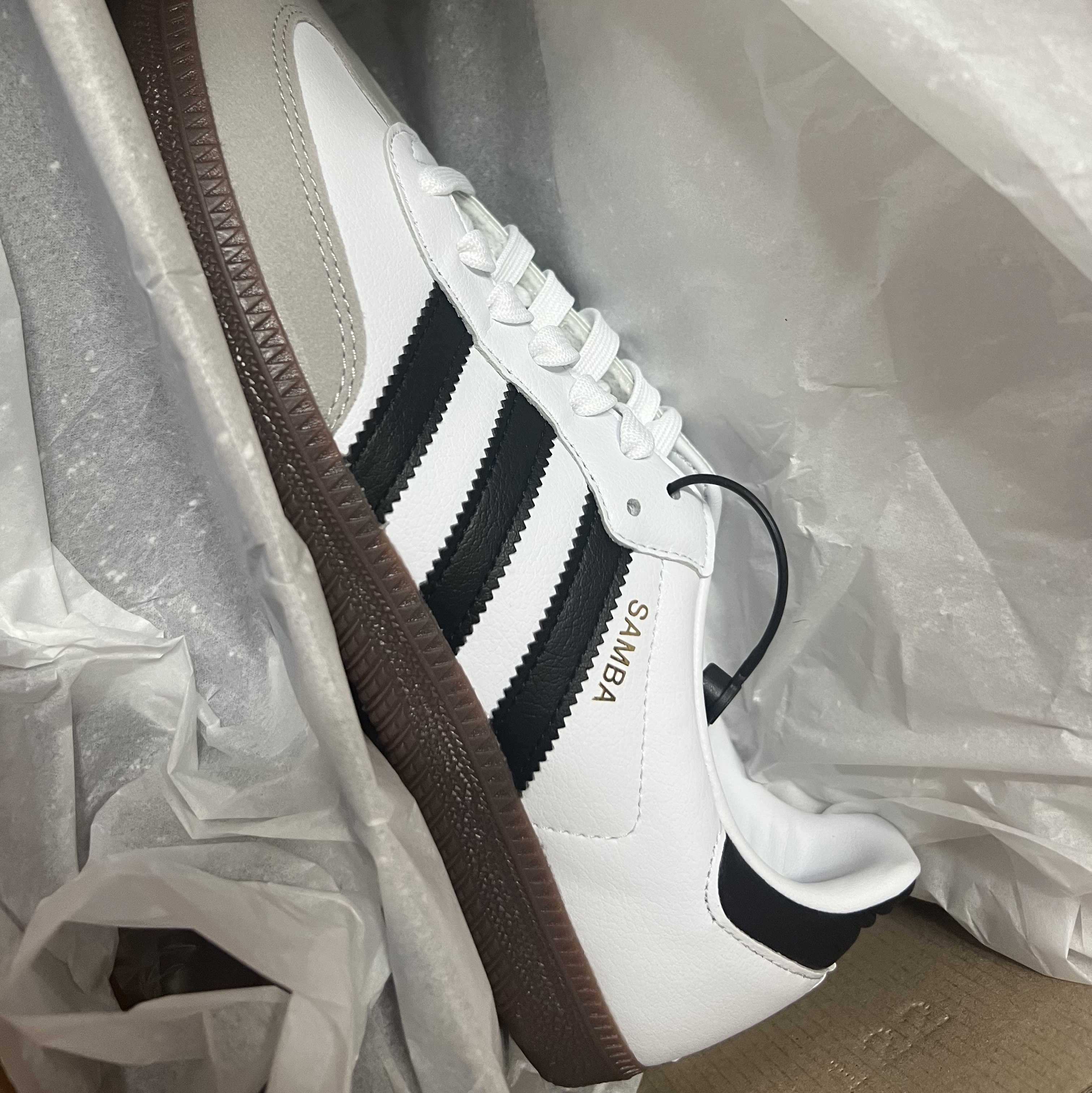 Adidas Samba Vegan White Black 착용 스타일