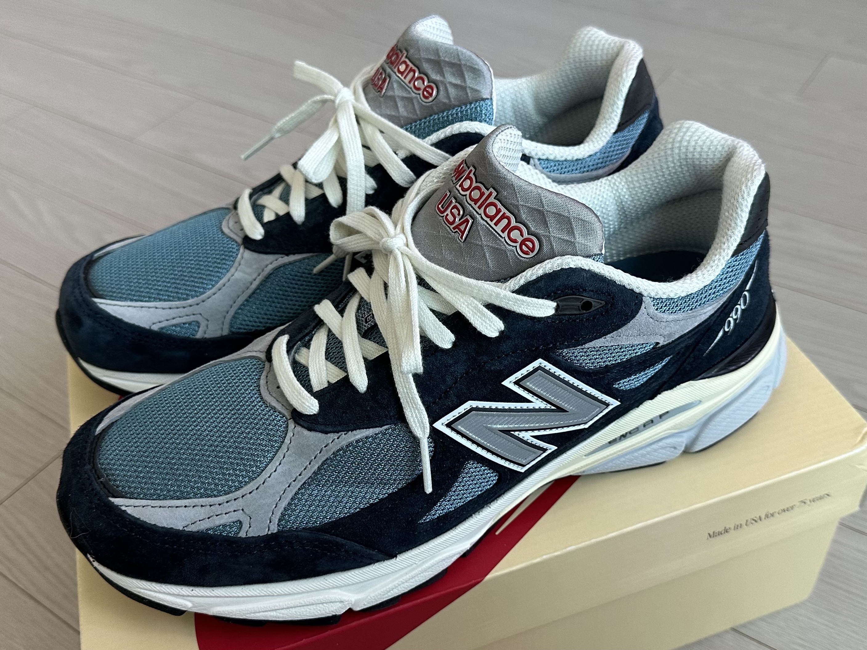 New Balance 990v3 Made in USA Navy Spring Tide 착용 스타일