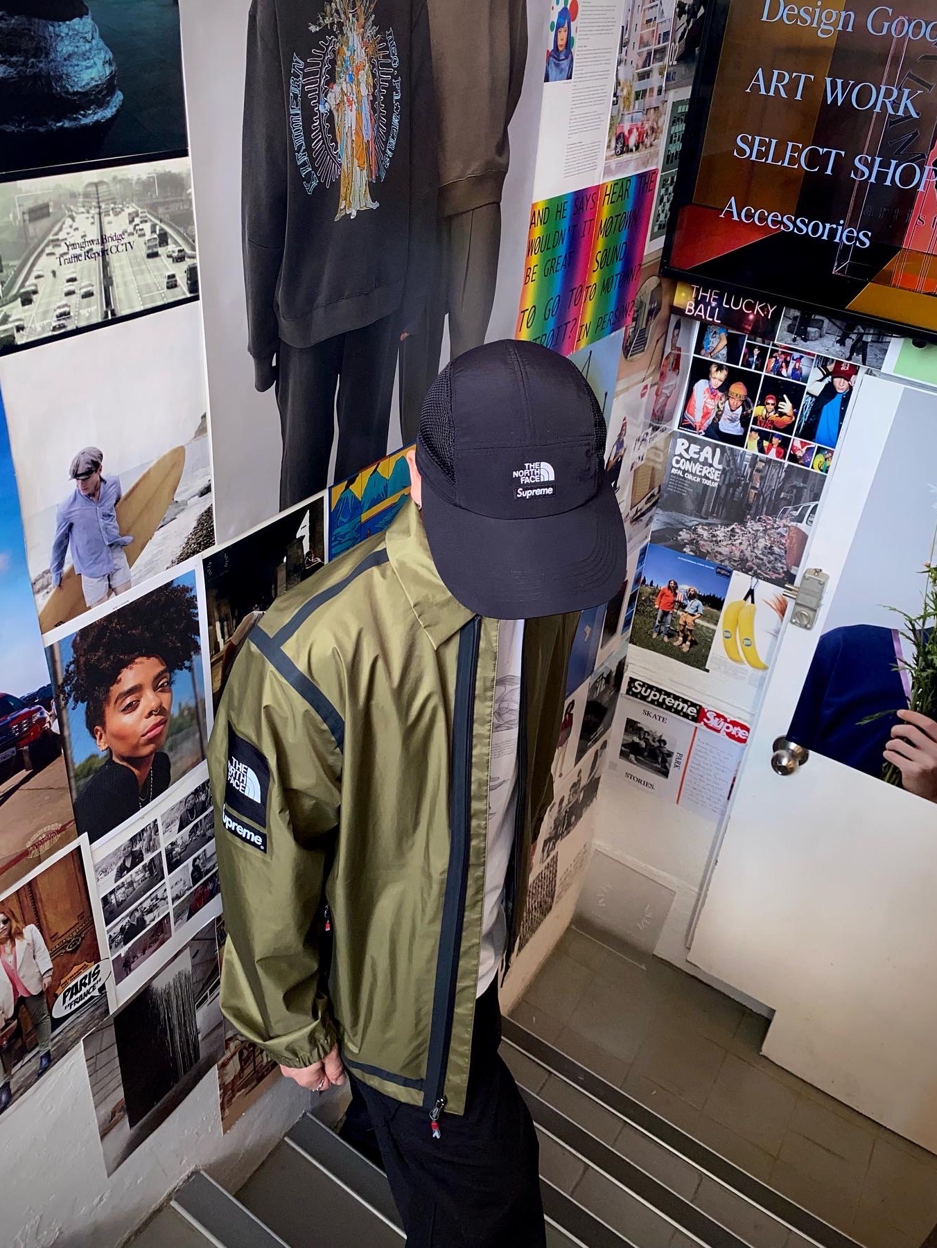 Supreme x The North Face Summit Series Outer Tape Seam Coaches Jacket Olive - 21SS, Supreme x The North Face Sunshield Camp Cap Black - 20SS 착용 스타일 - 2