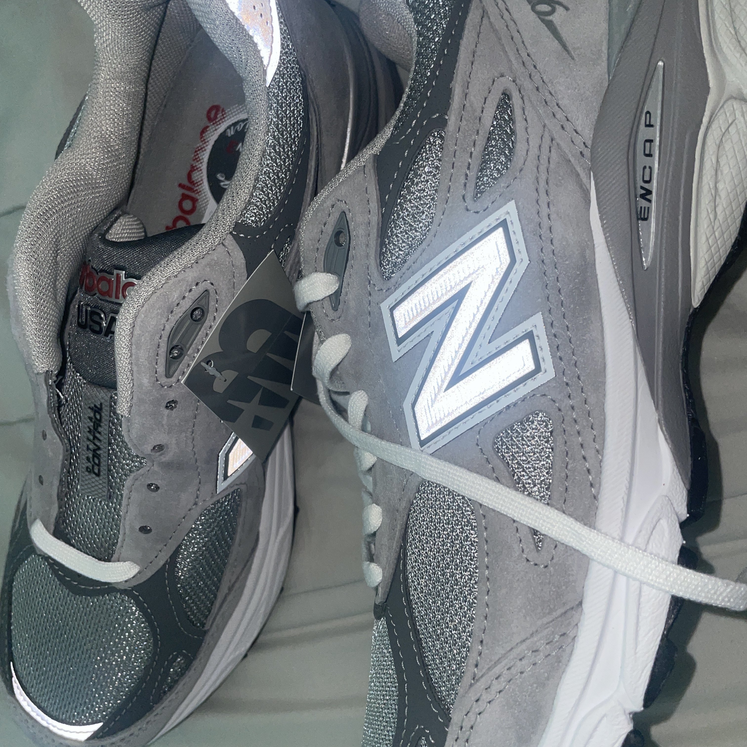 New Balance 990v3 Made in USA Grey - D Standard 착용 스타일 - 1