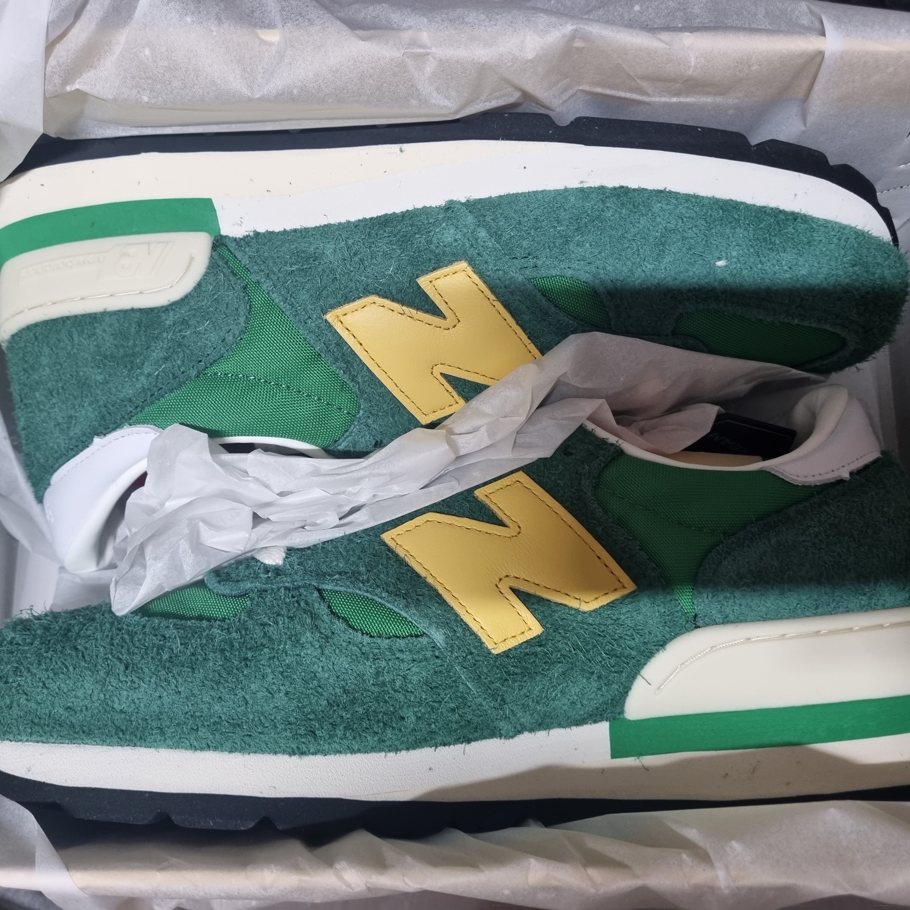 New Balance 990v1 Made in USA Green Gold 착용 스타일 - 1