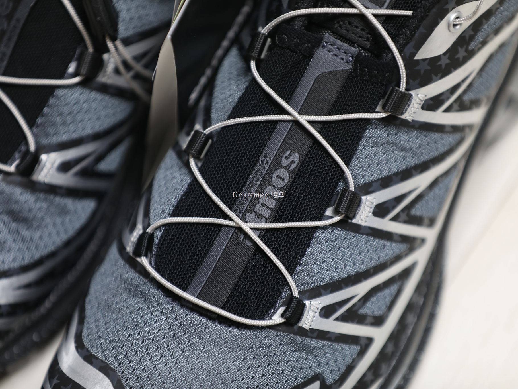 Salomon x Atmos XT-6 Black Silver 착용 스타일 - 3