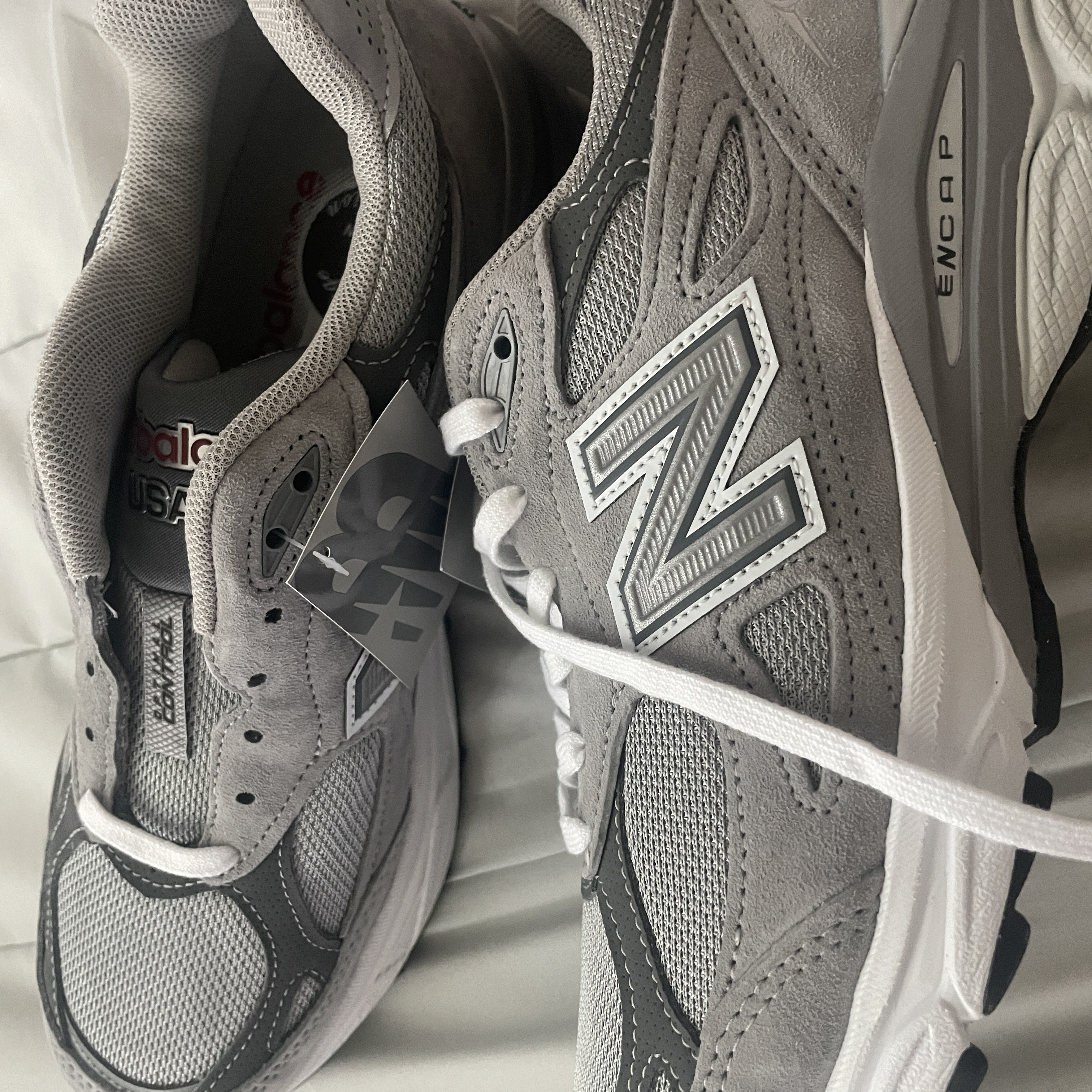 New Balance 990v3 Made in USA Grey - D Standard 착용 스타일 - 3