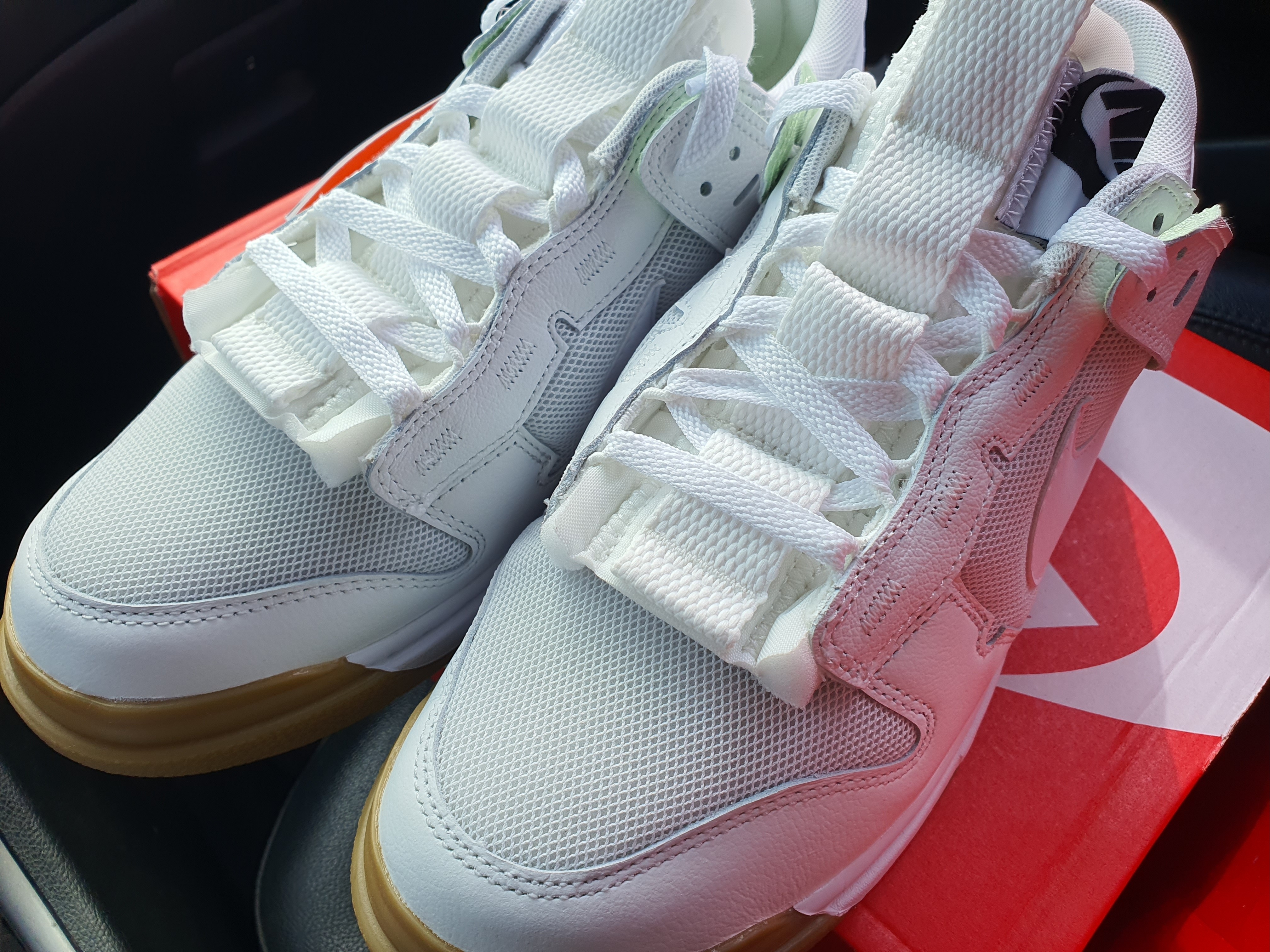 Nike Air Dunk Jumbo Photon Dust 착용 스타일
