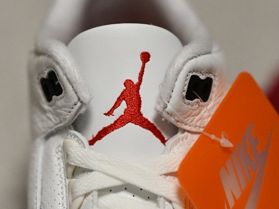 Jordan 3 Retro White Cement Reimagined 착용 스타일 - 4