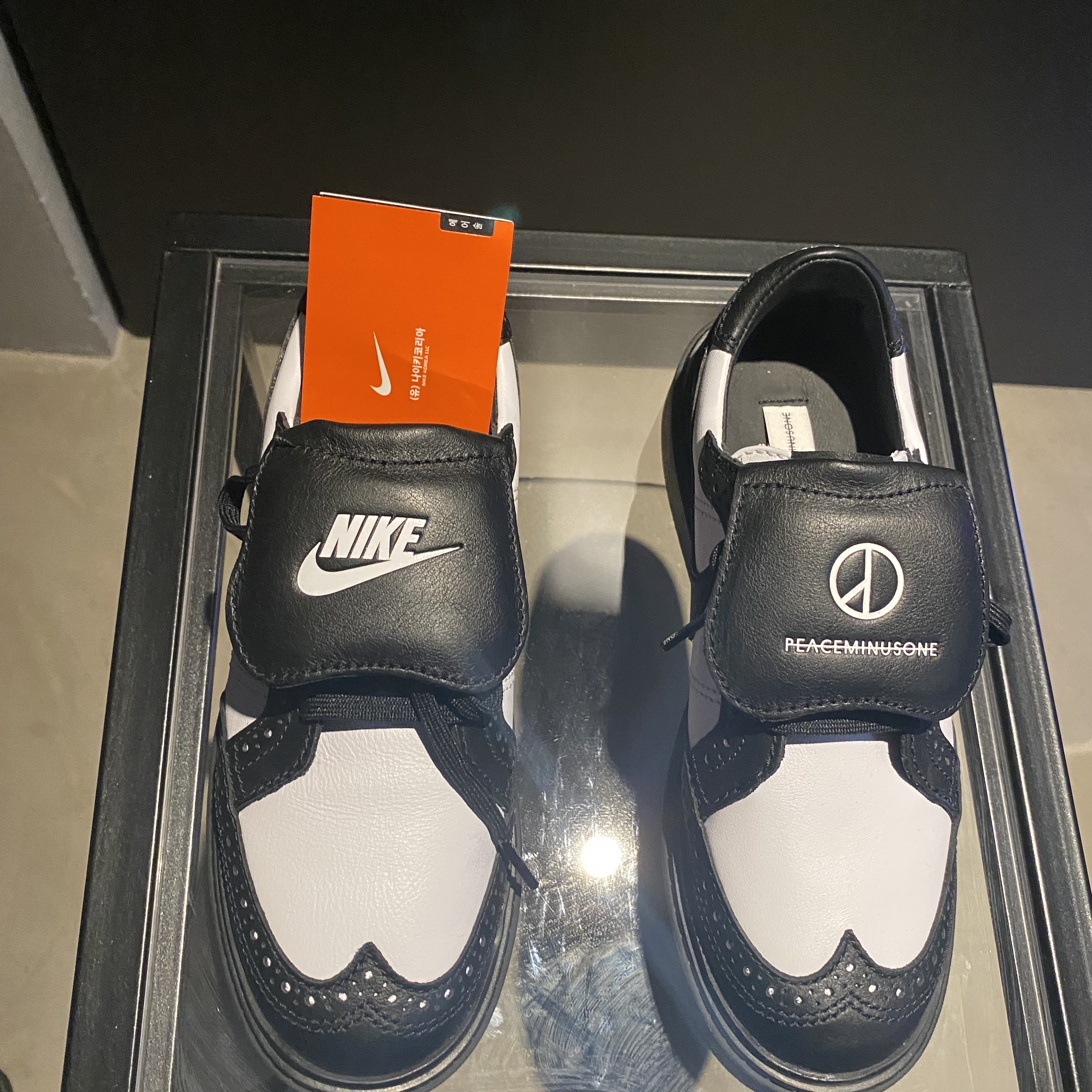 Nike x Peaceminusone Kwondo1 Black and White 착용 스타일 - 2