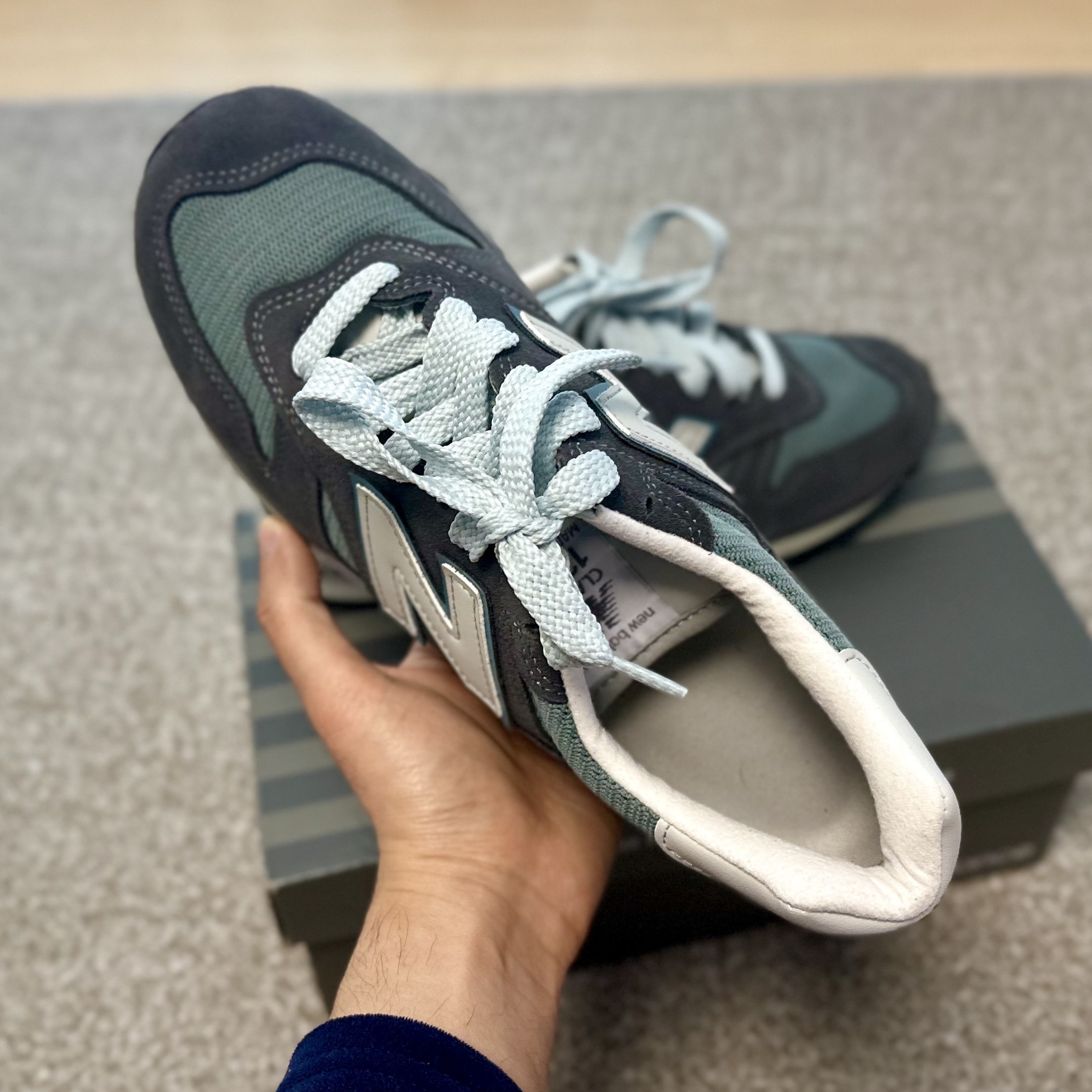 New Balance 1300 Made in USA Steel Blue - D Standard 착용 스타일 - 5