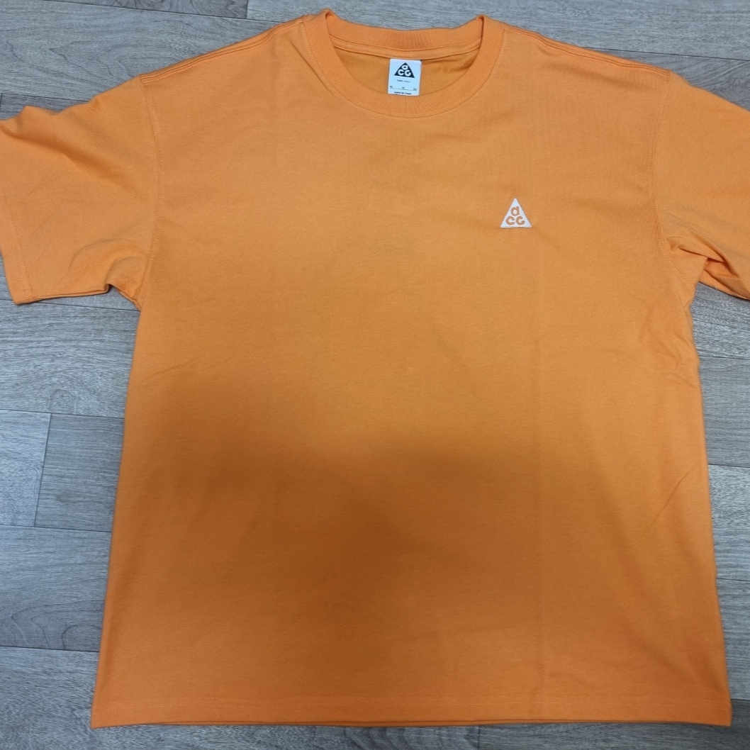 Nike ACG LBR T-Shirt Bright Mandarin - Asia 착용 스타일