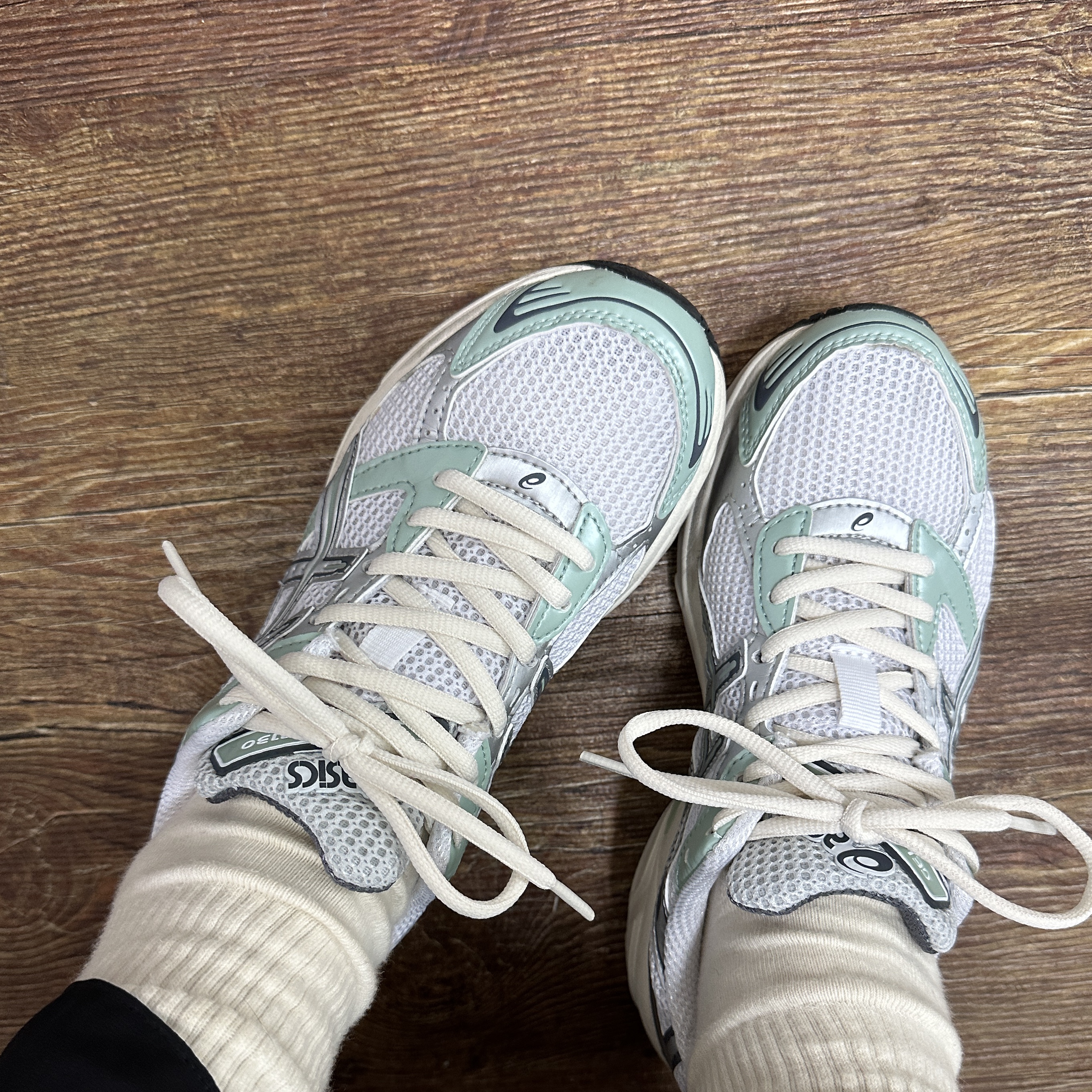 Asics x Naked Gel-1130 White Pure Silver 착용 스타일