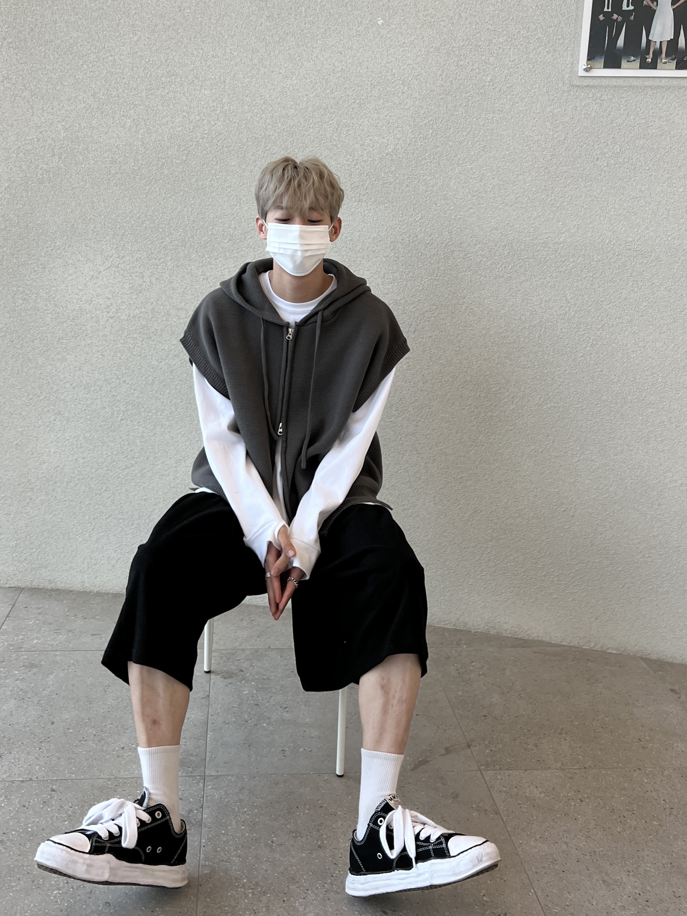 Maison Mihara Yasuhiro Peterson OG Sole Canvas Low Sneakers Black 착용 스타일 - 1