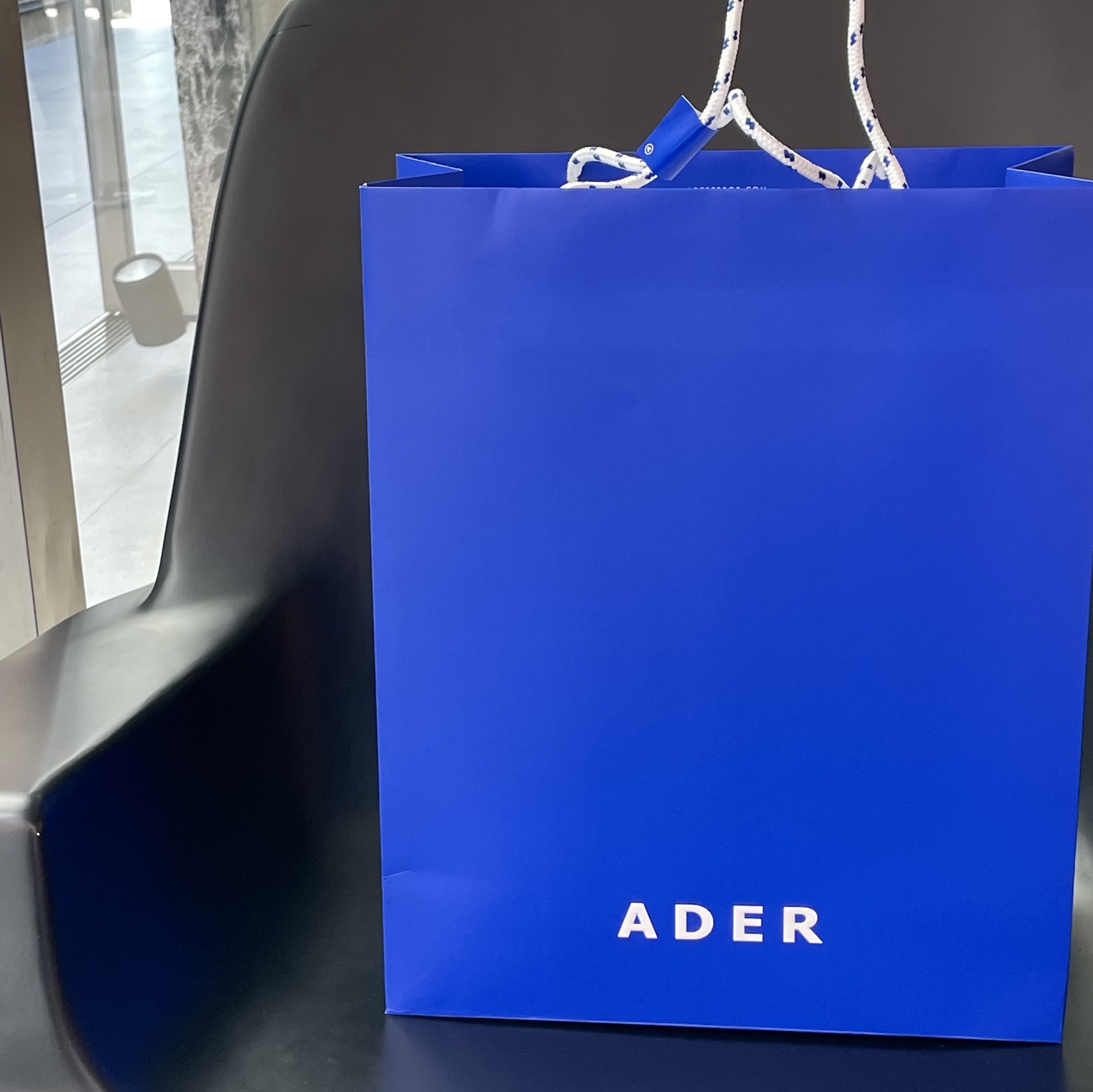 Ader Error Log; Baus Off White 착용 스타일 - 3