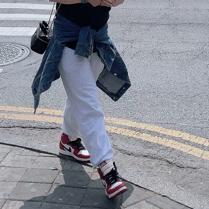 (GS) Jordan 1 Retro High OG Chicago 2022 착용 스타일 - 3