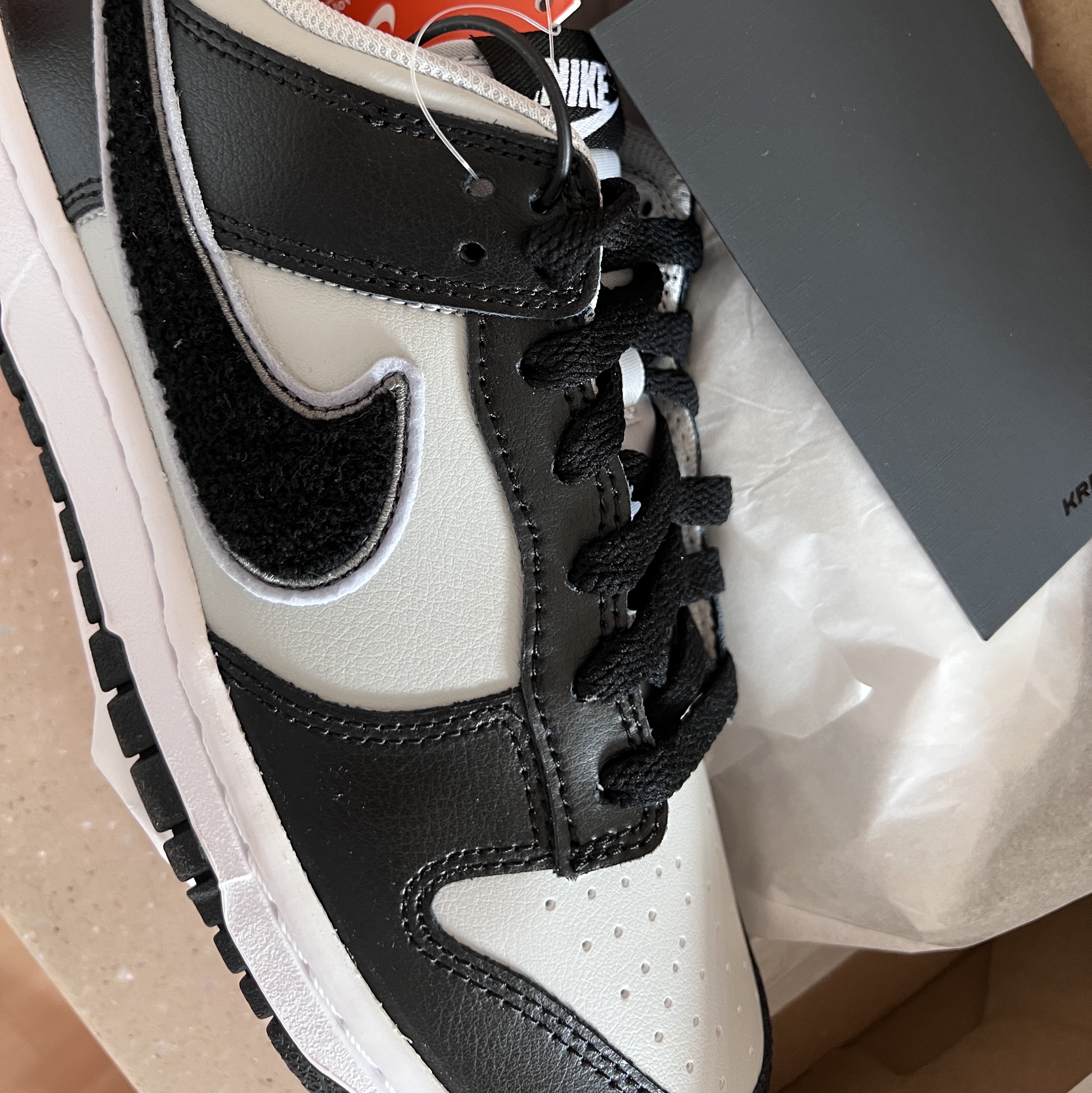 Nike Dunk Low Retro Grey Fog Black 착용 스타일