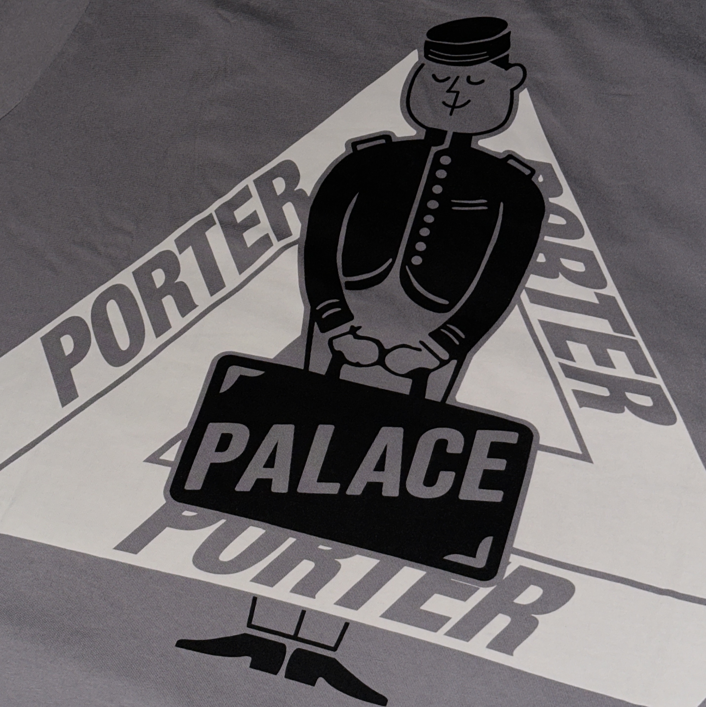 Palace x Porter Tri-Ferg Bell Boy T-Shirt Gray 착용 스타일
