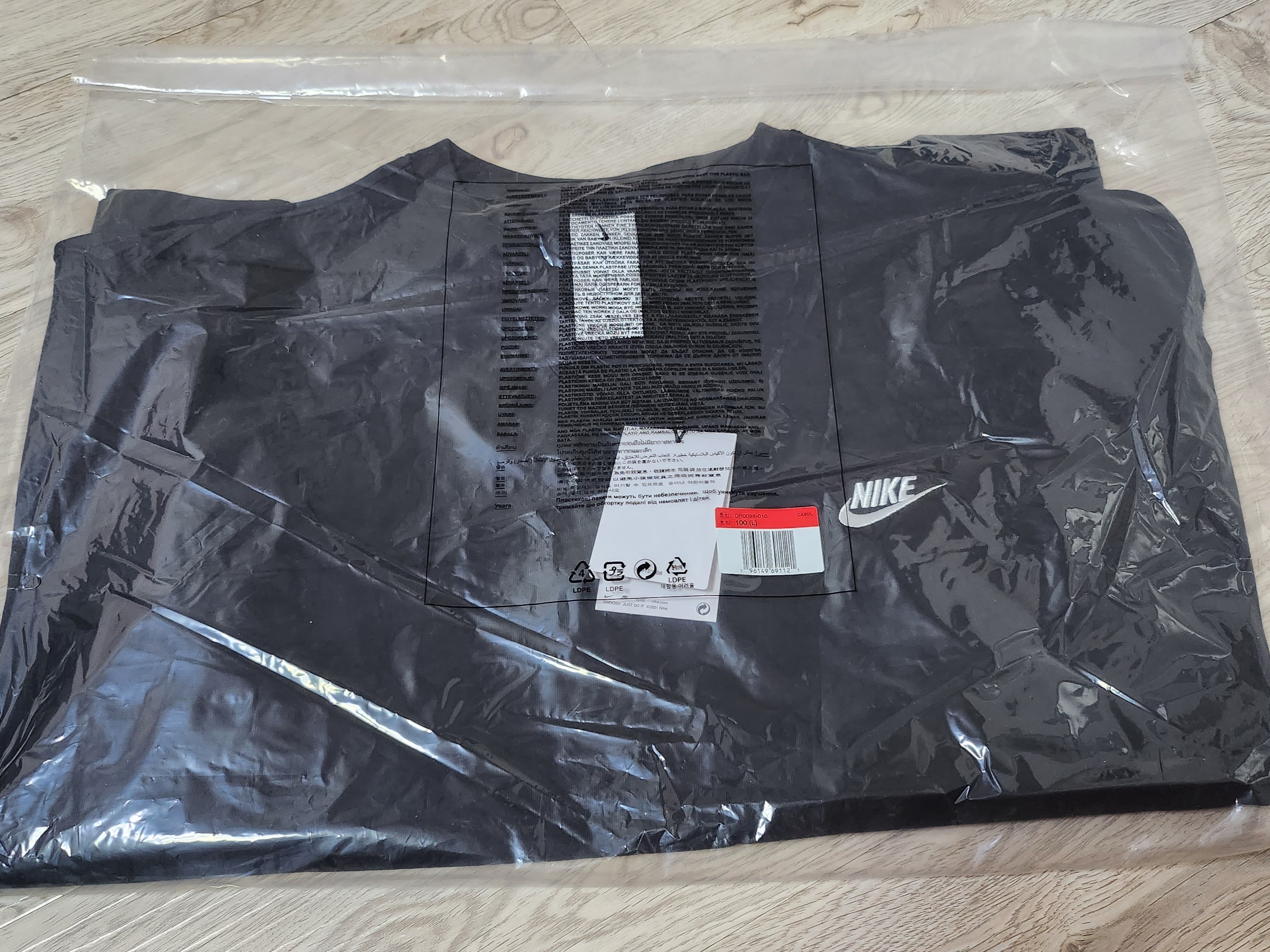 Nike x Peaceminusone LS T-Shirt Black (DR0098-010) 착용 스타일
