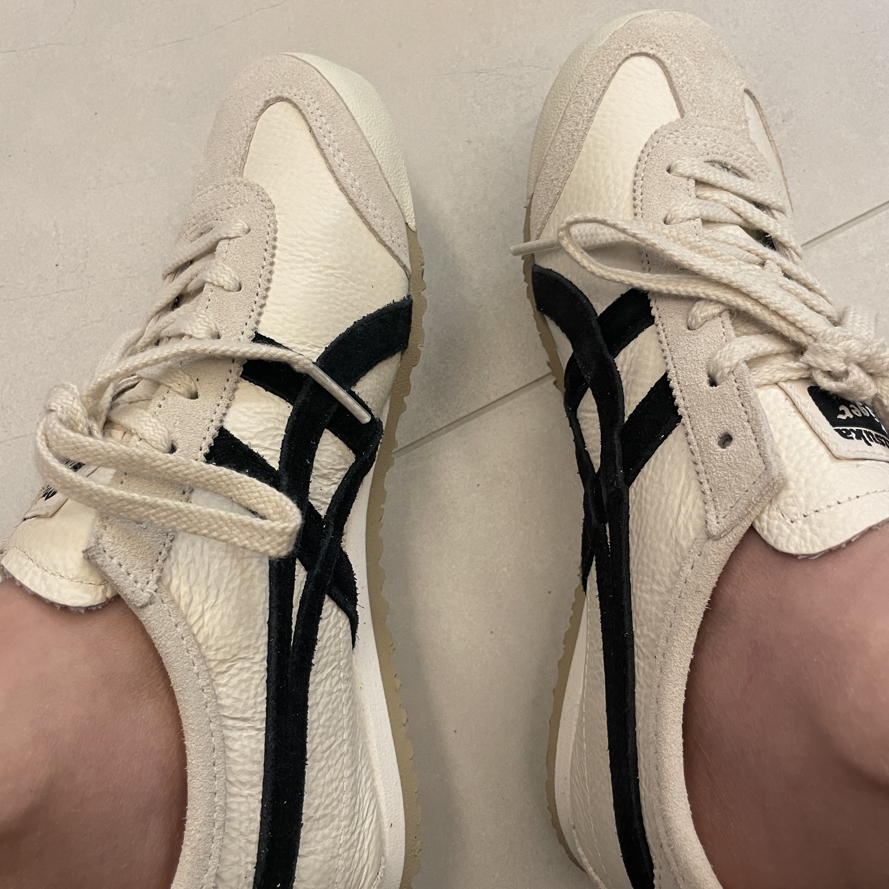 Onitsuka Tiger Mexico 66 Vintage White Black 착용 스타일