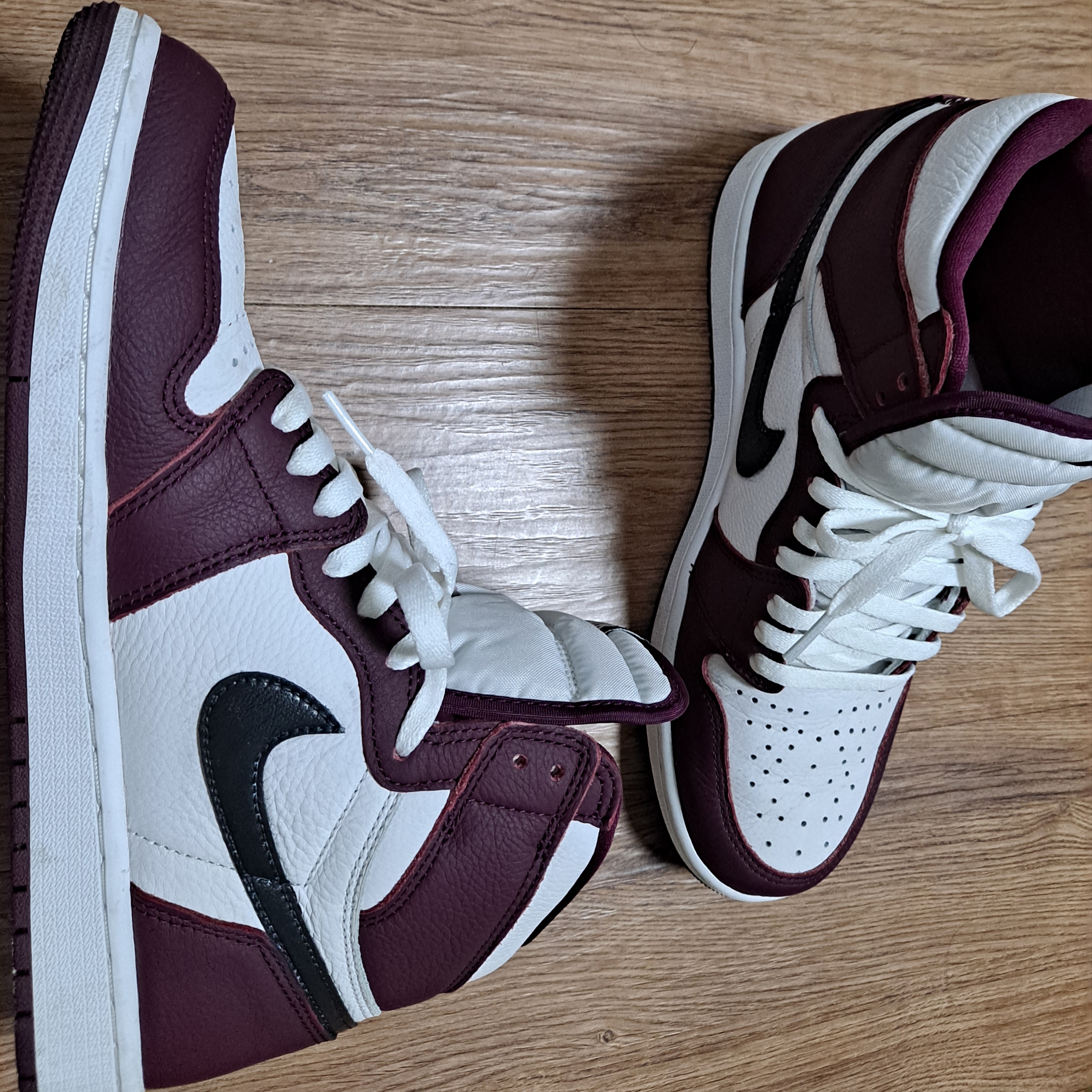 Jordan 1 Retro High OG Bordeaux 착용 스타일
