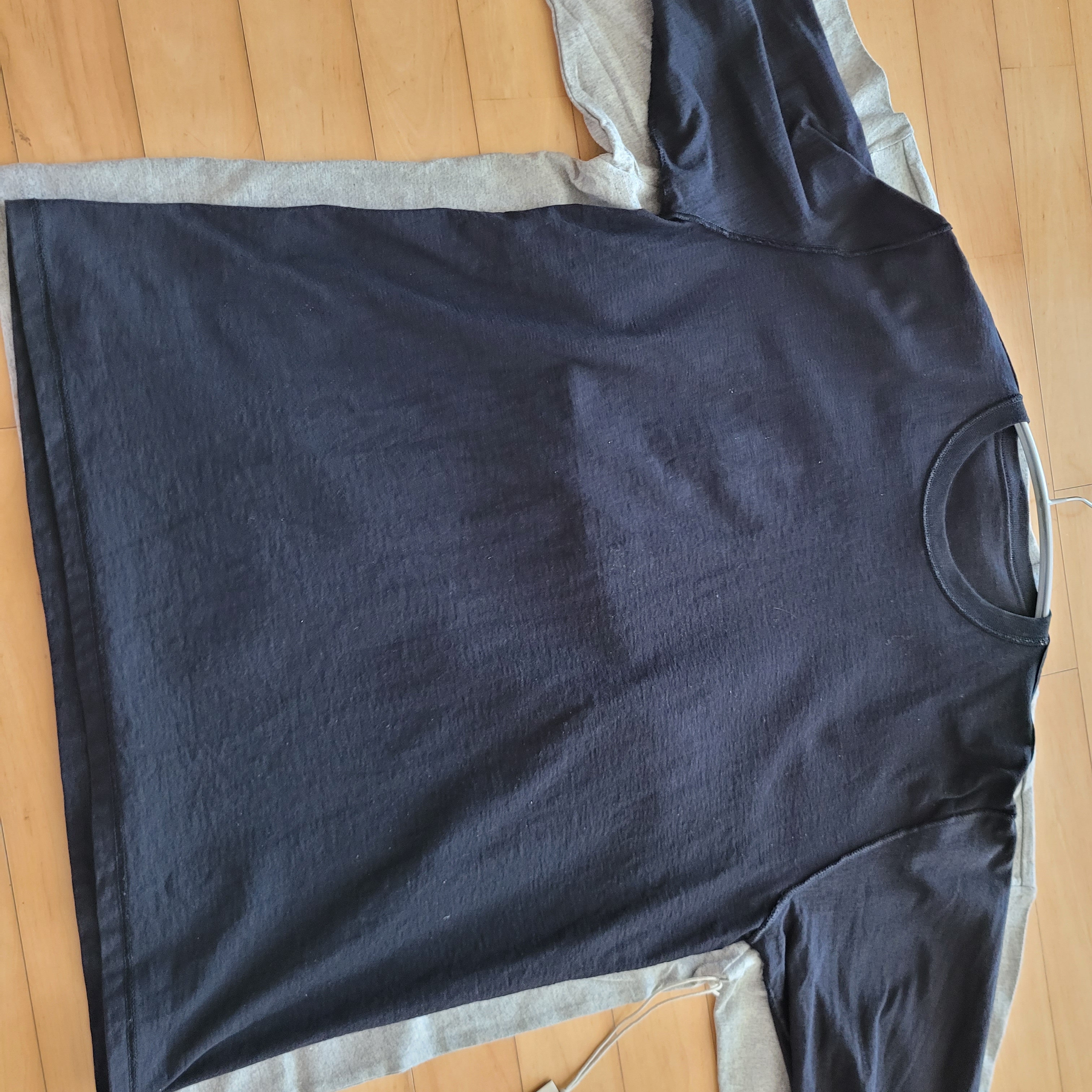 Essentials 1977 Long Sleeve T-Shirt Dark Oatmeal - 22SS 착용 스타일 - 1