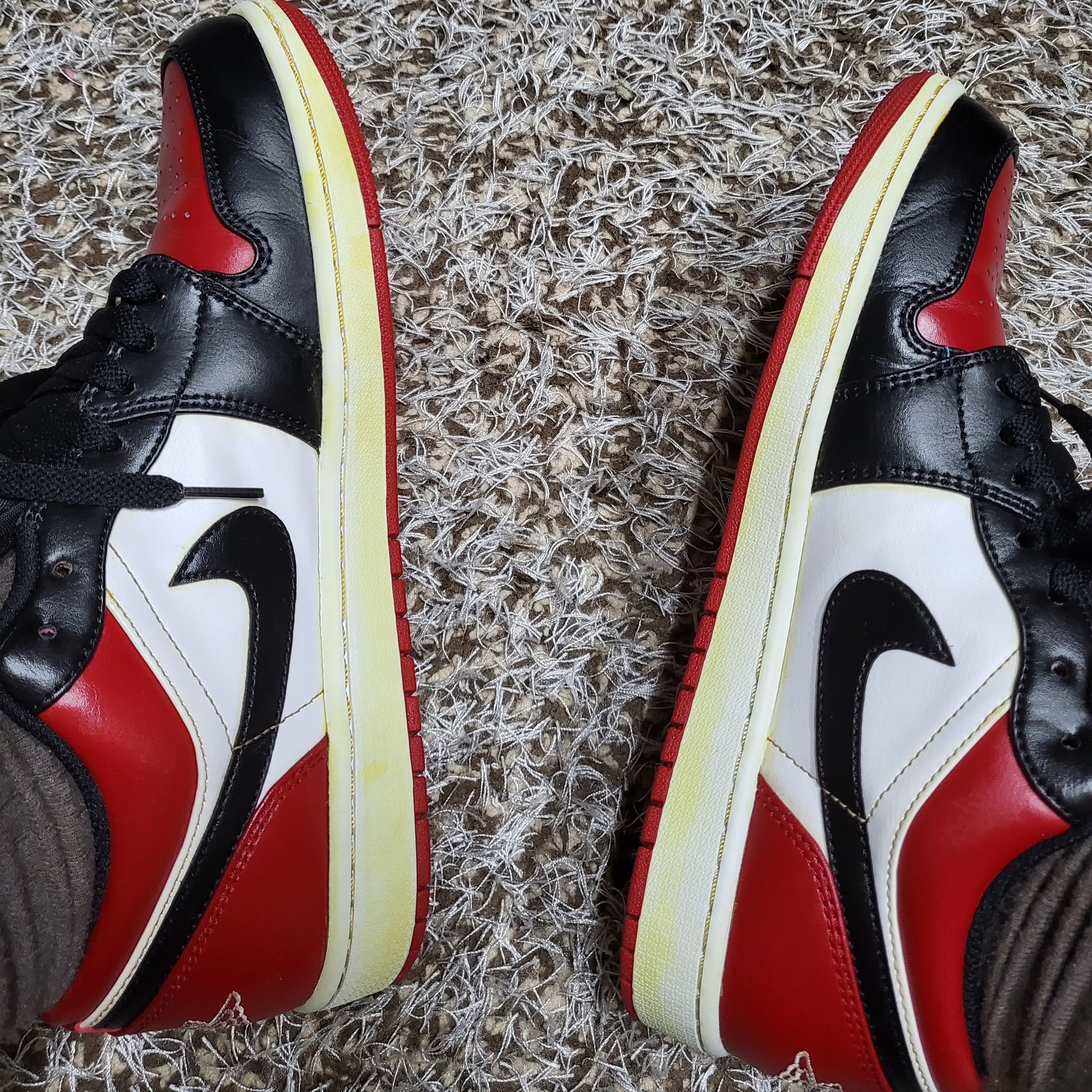 Jordan 1 Low Bred Toe 착용 스타일 - 1