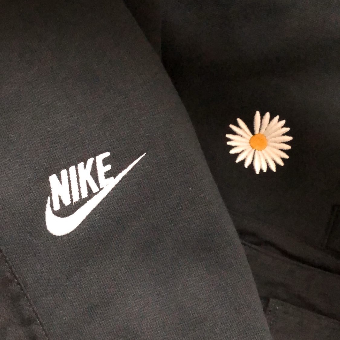 Nike x Peaceminusone Wide Pants Black (DR0096-010) 착용 스타일 - 1