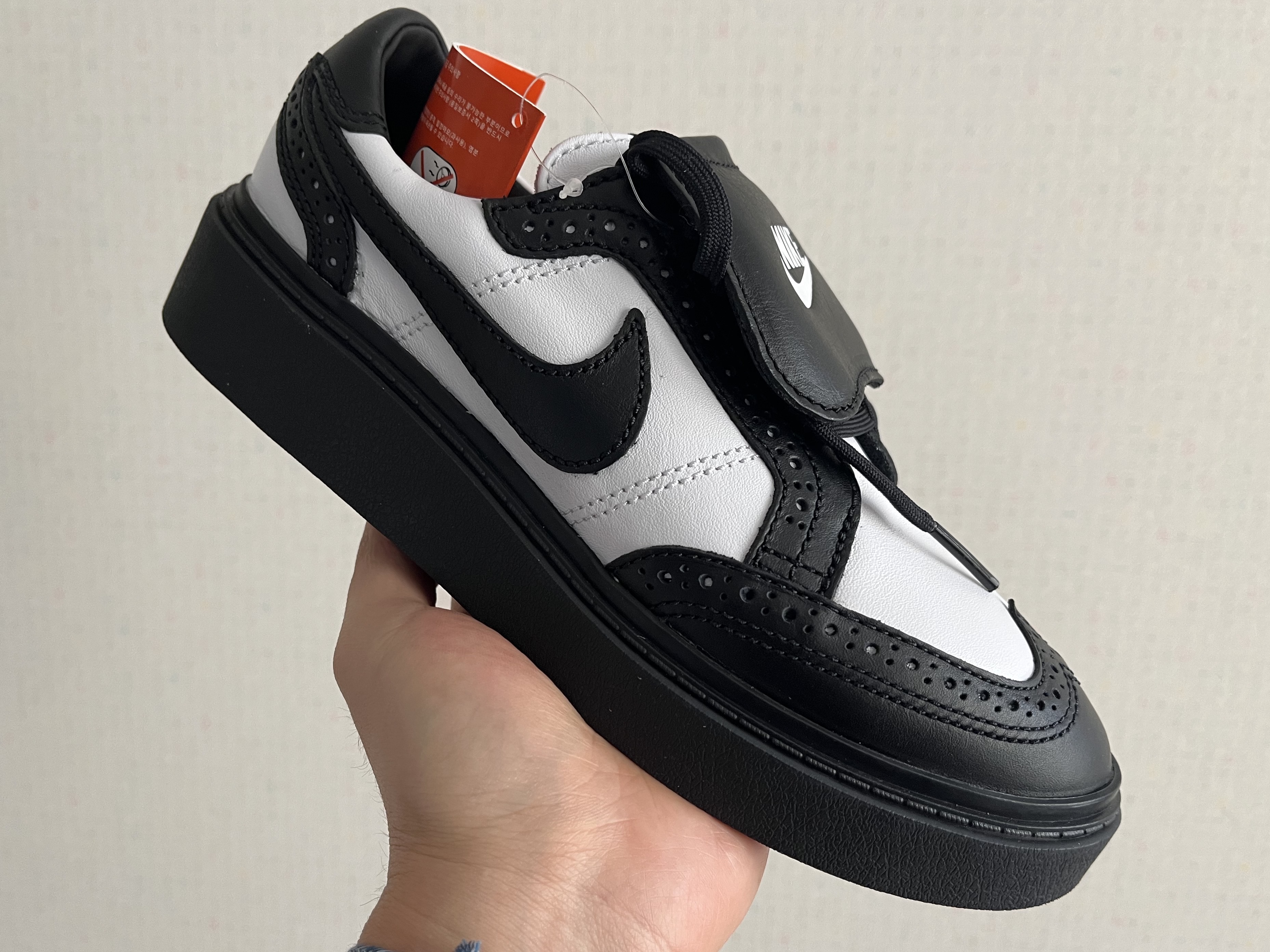 Nike x Peaceminusone Kwondo1 Black and White 착용 스타일 - 2