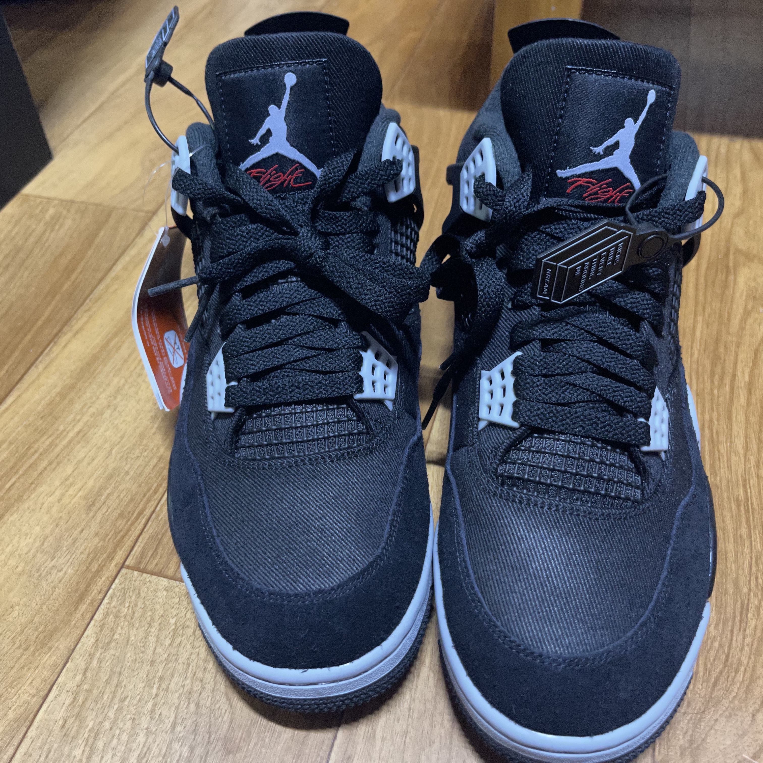 Jordan 4 Retro SE Black and Light Steel 착용 스타일 - 5