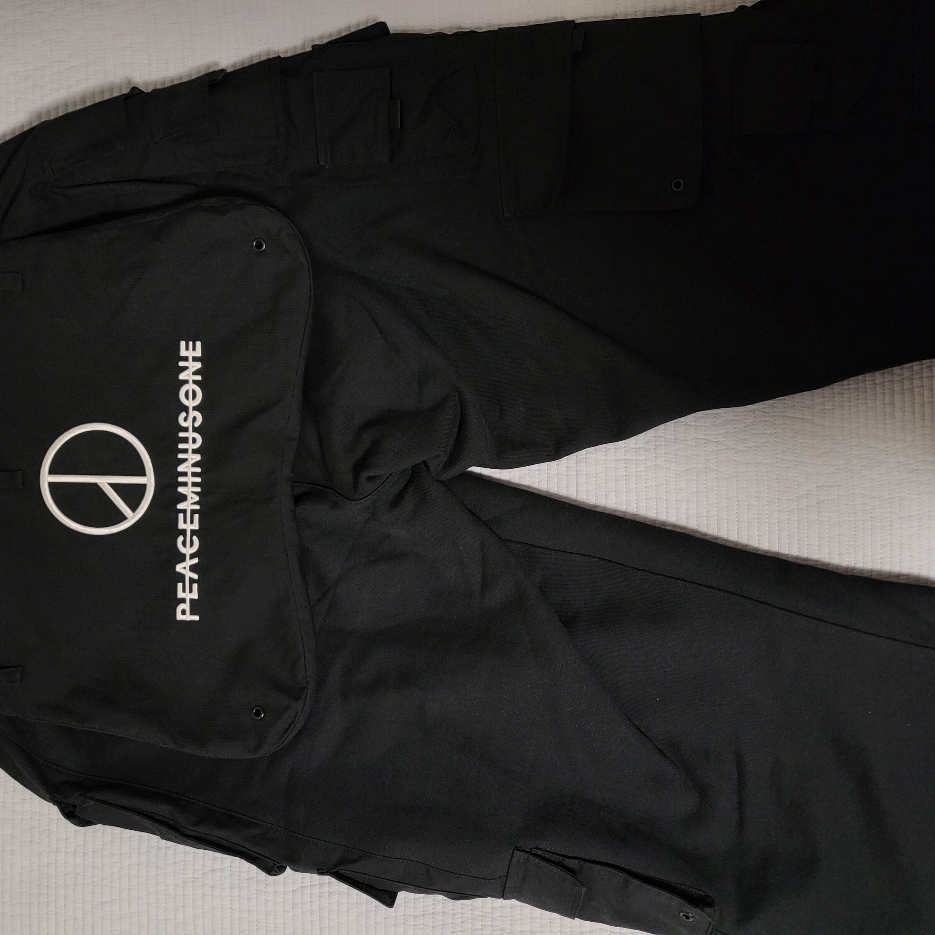Nike x Peaceminusone Wide Pants Black (DR0096-010) 착용 스타일 - 4