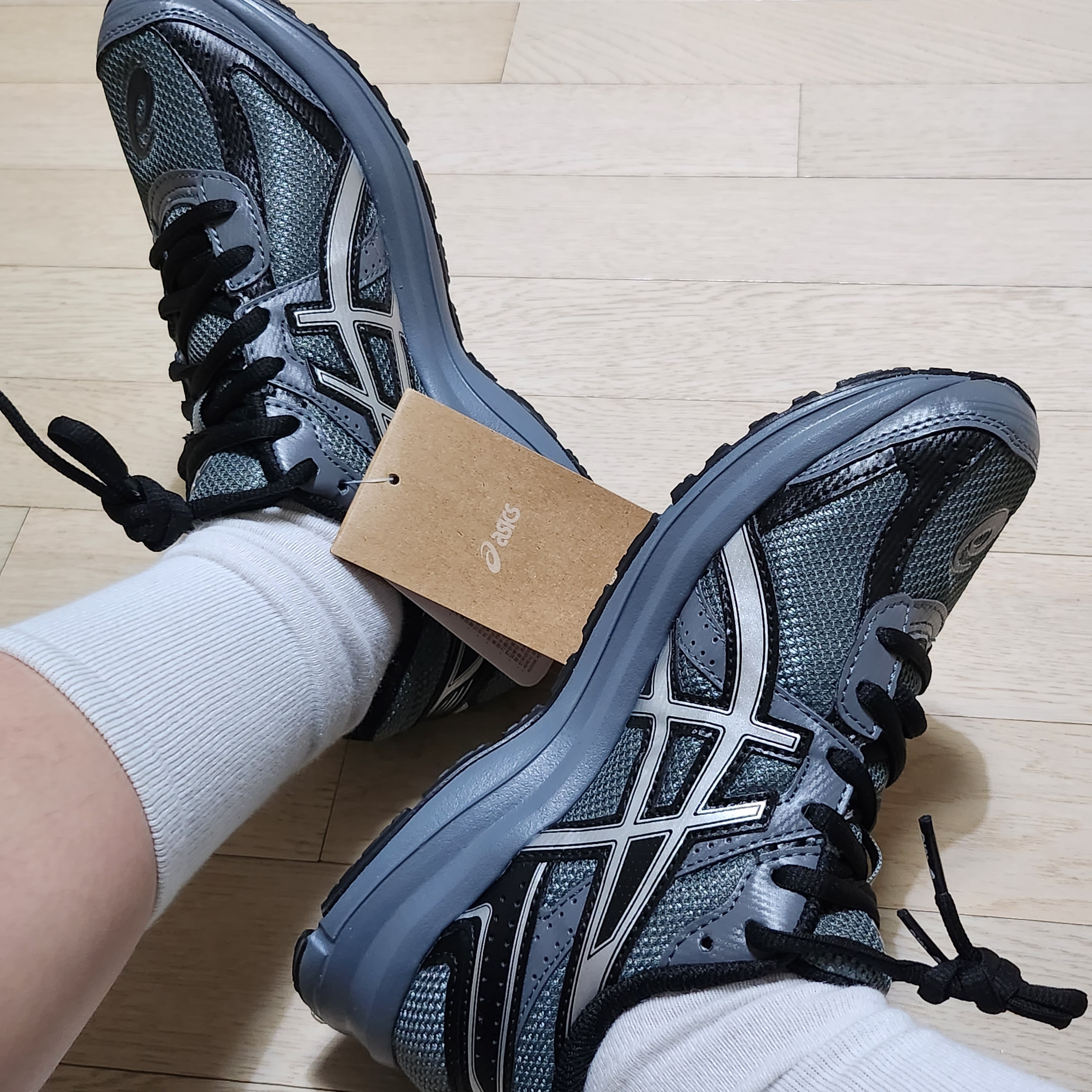 Asics Jog 100 S Steel Grey - 2E Wide 착용 스타일 - 1