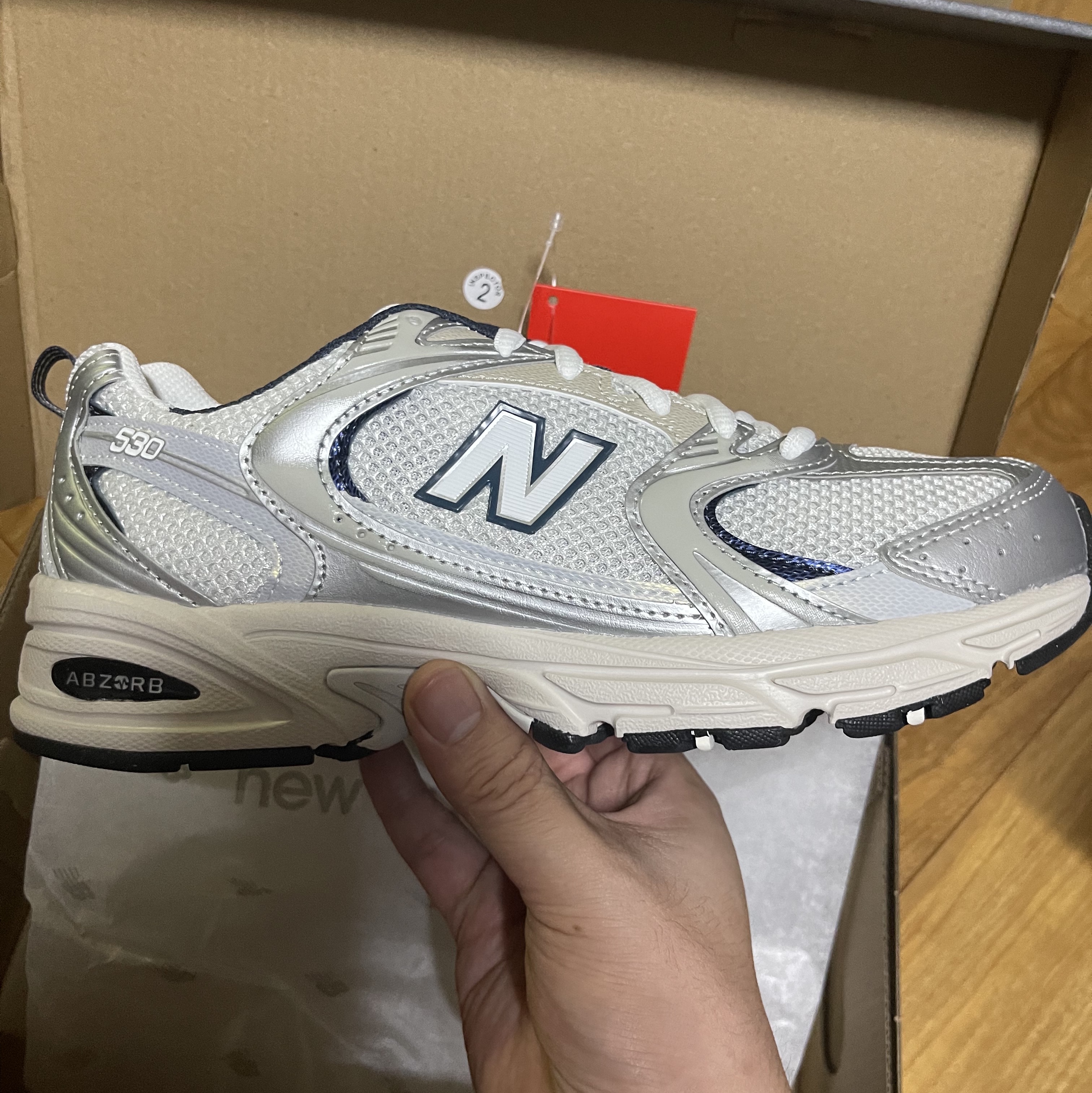 New Balance 530 Steel Grey 착용 스타일