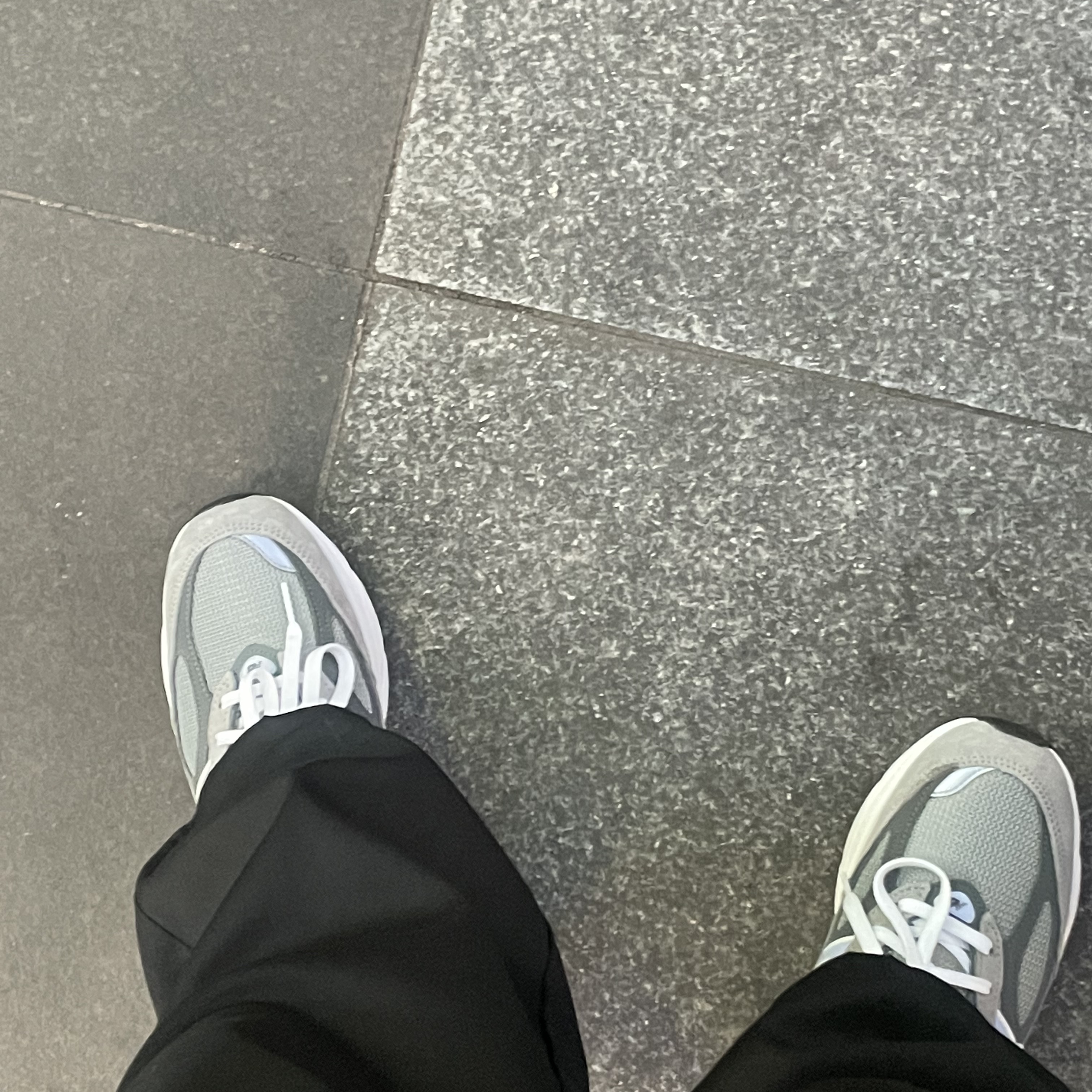 New Balance 990v6 Made in USA Grey - D Standard 착용 스타일 - 1