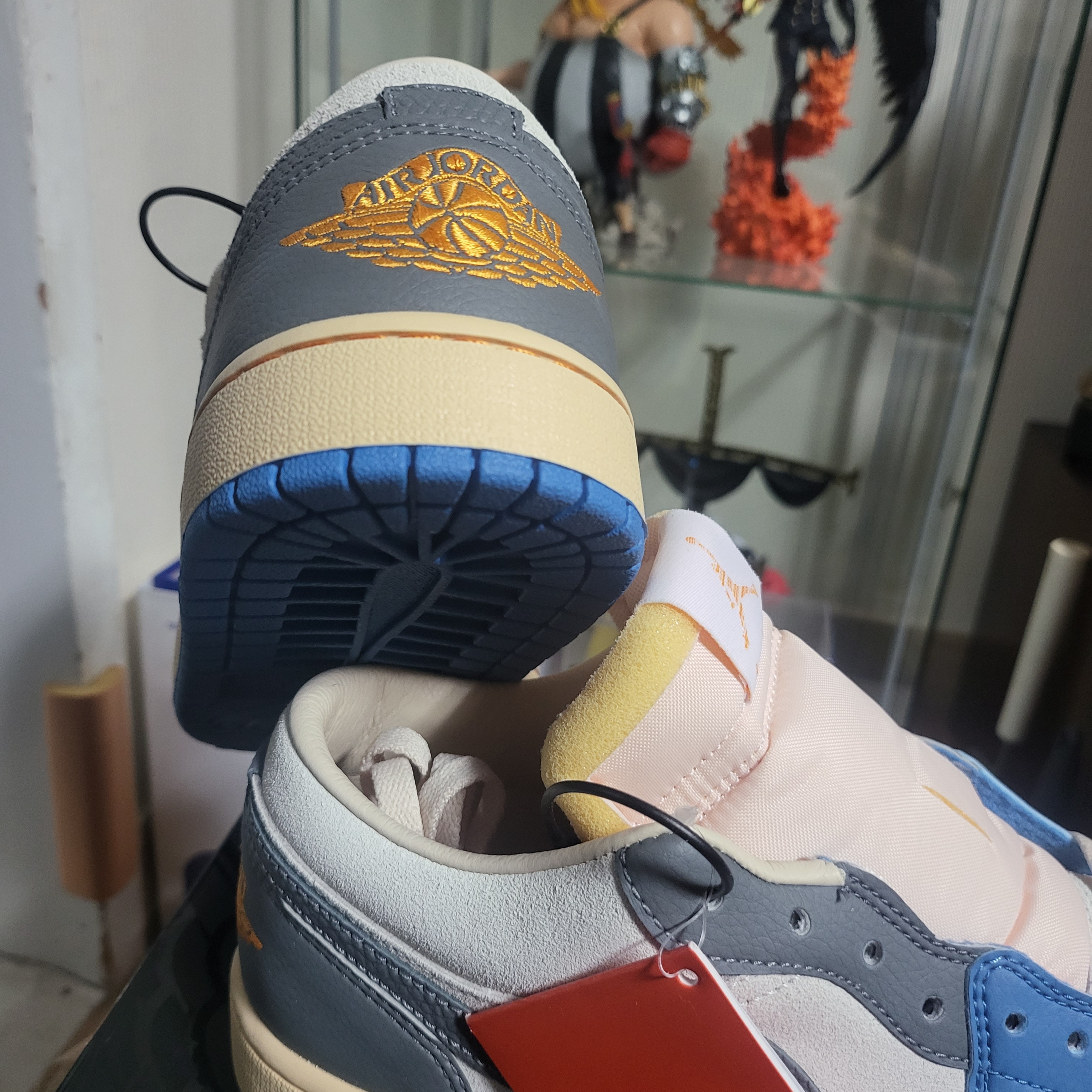 Jordan 1 Low SE Tokyo 96 착용 스타일 - 2