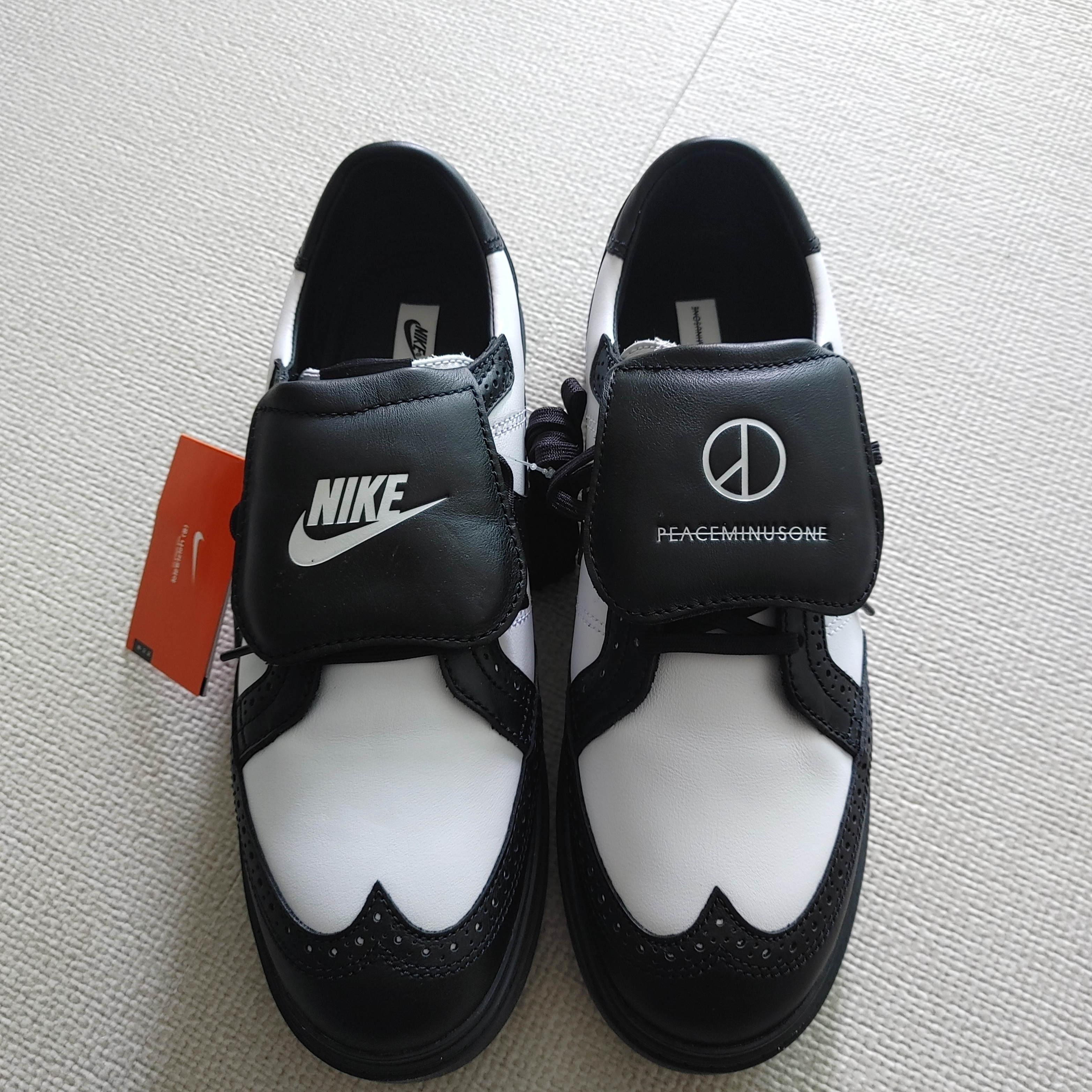 Nike x Peaceminusone Kwondo1 Black and White 착용 스타일 - 4