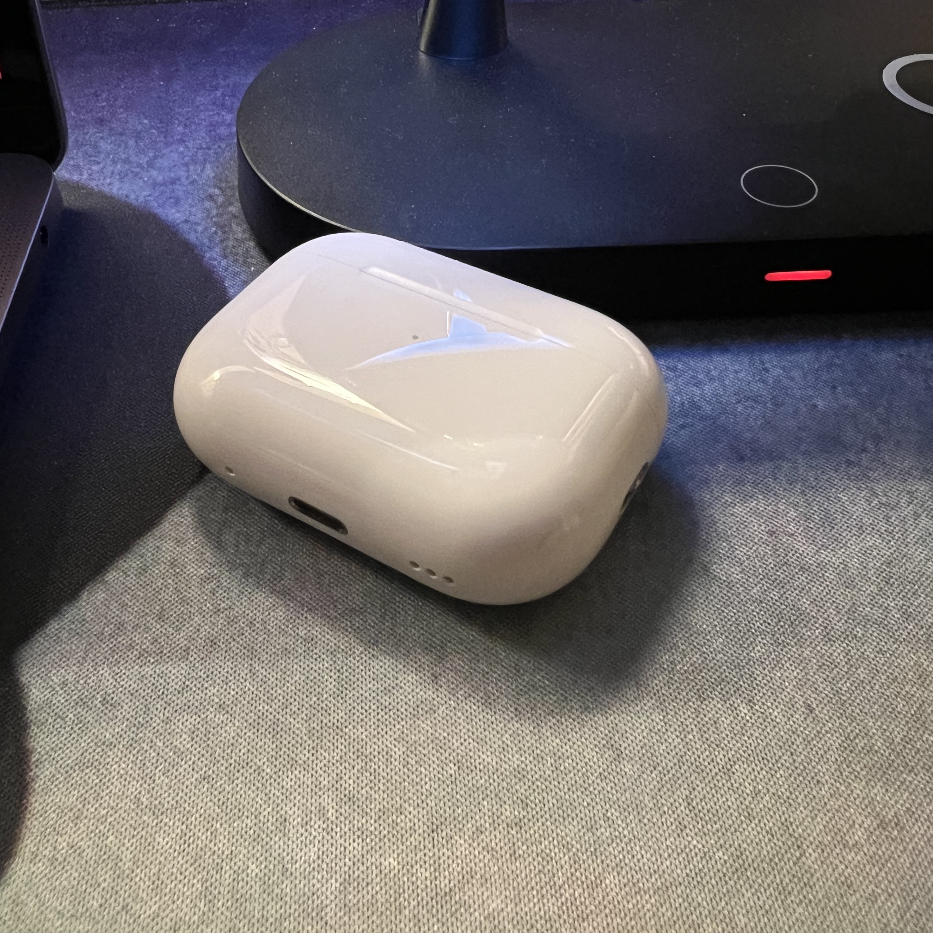 Apple AirPods Pro 2nd Gen (Korean Ver.) 착용 스타일 - 3