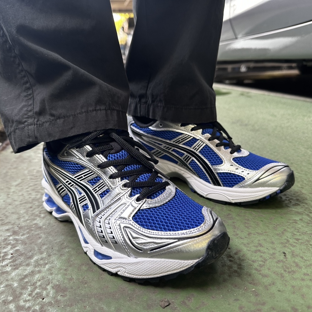 Asics Gel-Kayano 14 Monaco Blue Black 착용 스타일