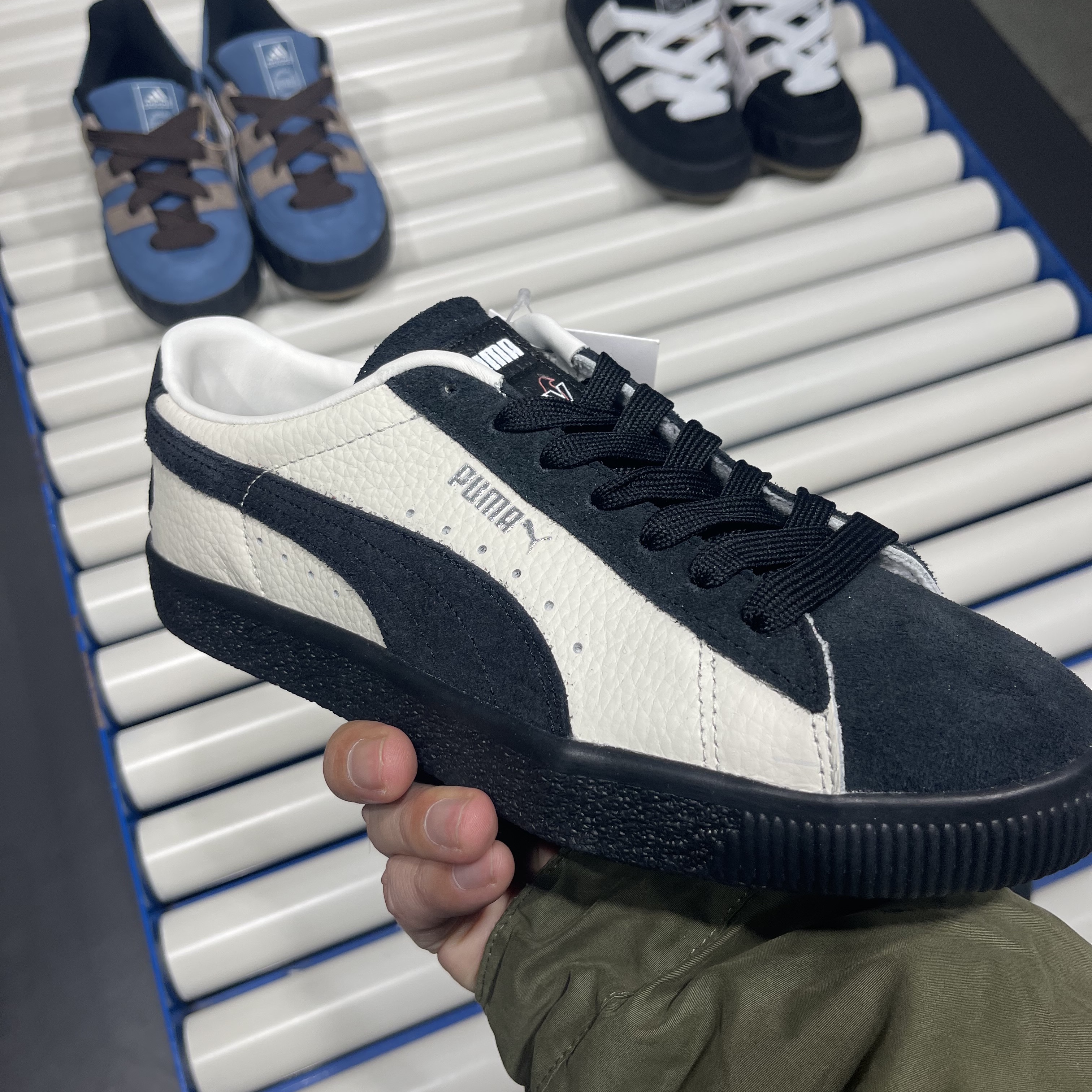 Puma x Staple Suede VTG Atmos 착용 스타일 - 1
