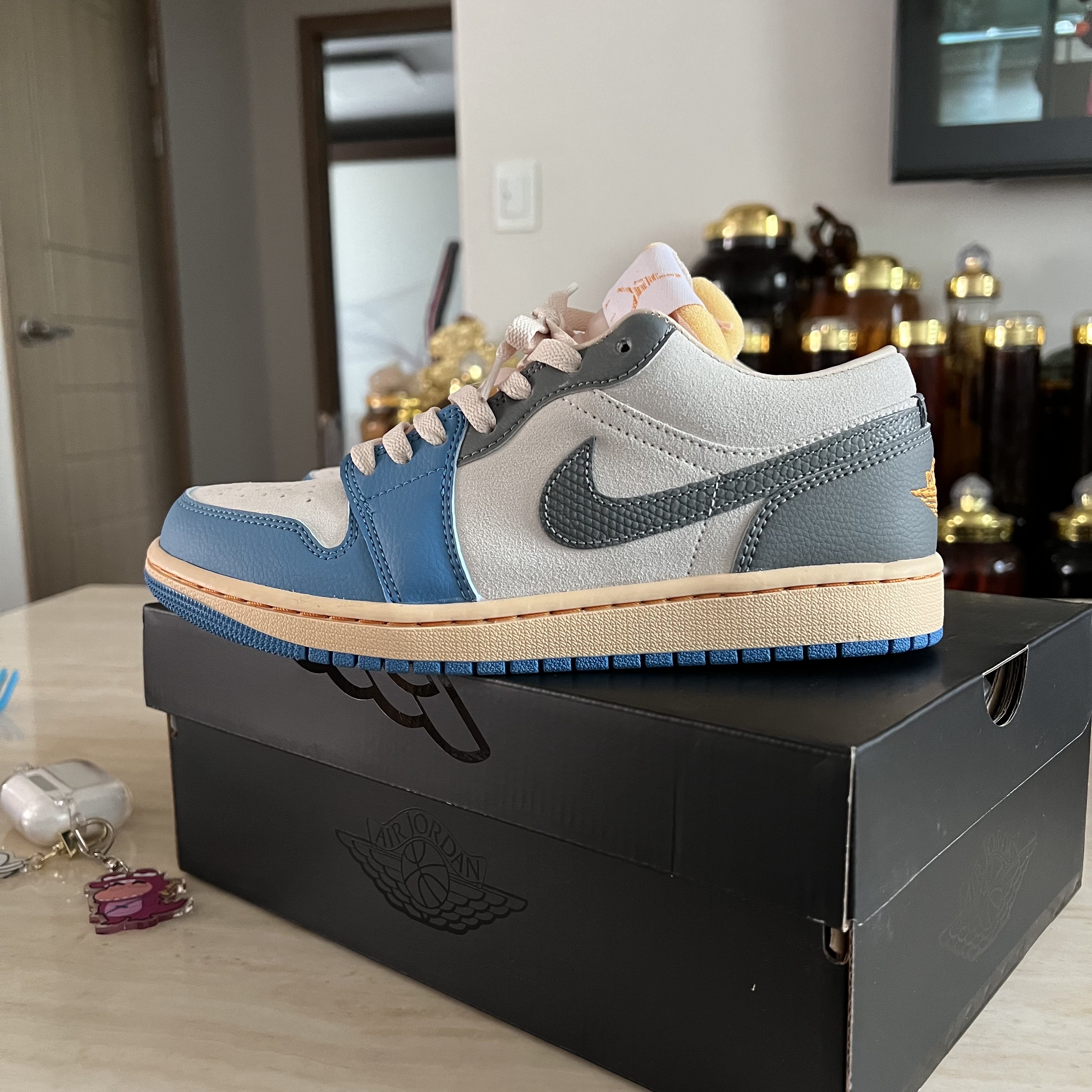 Jordan 1 Low SE Tokyo 96 착용 스타일