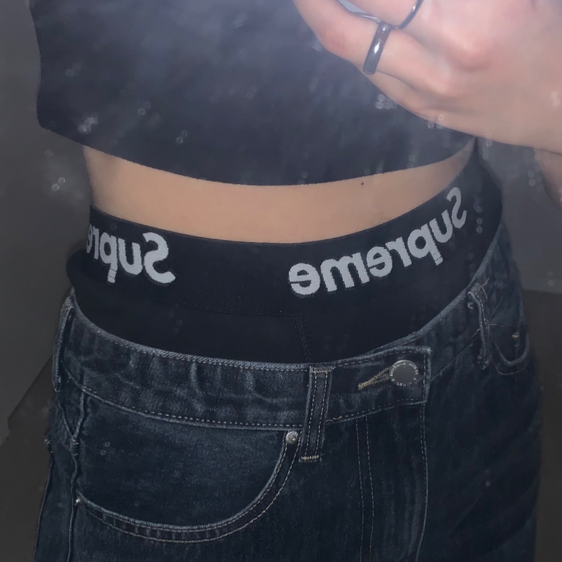 Supreme Hanes Boxer Briefs Black (4 Pack) 착용 스타일