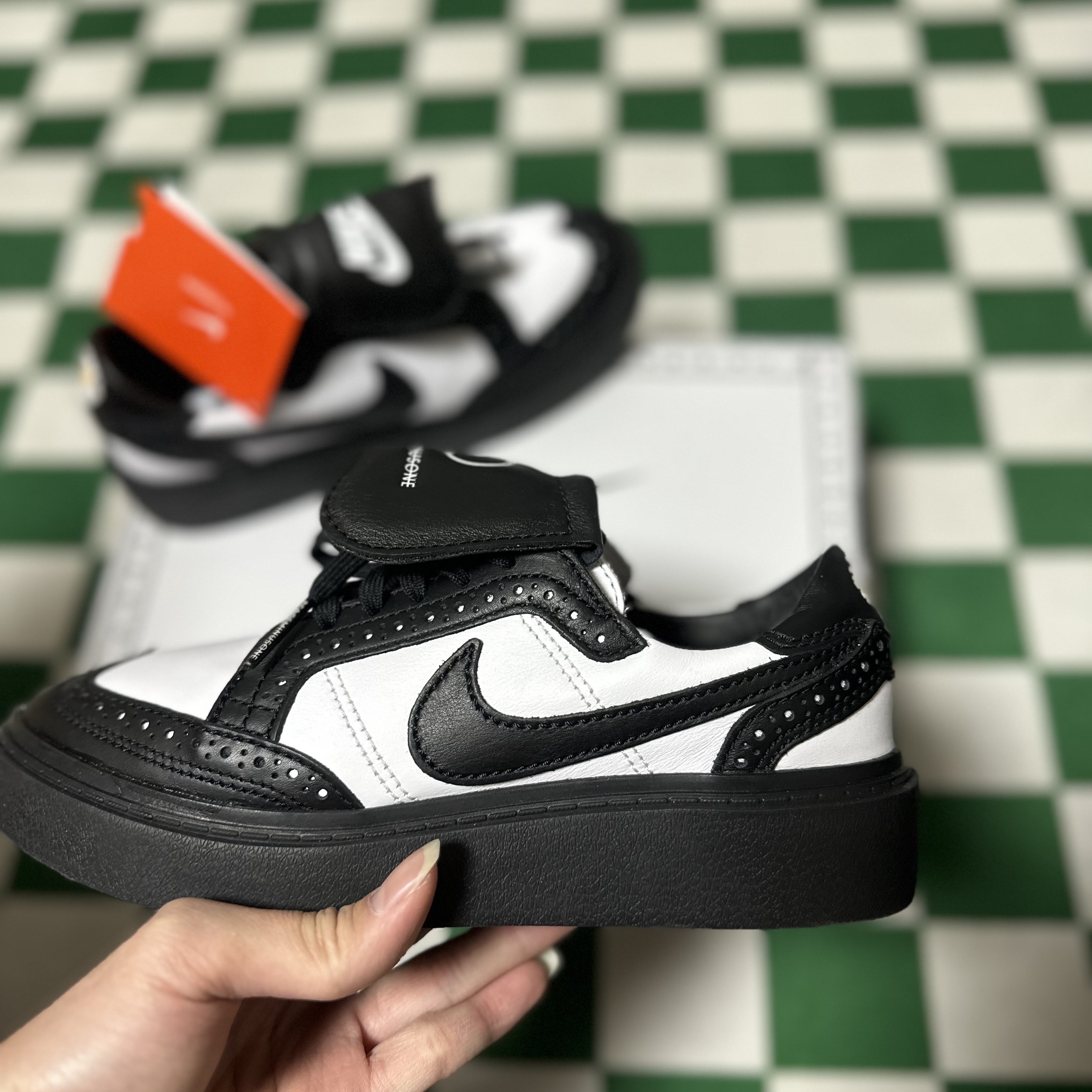 Nike x Peaceminusone Kwondo1 Black and White 착용 스타일 - 2