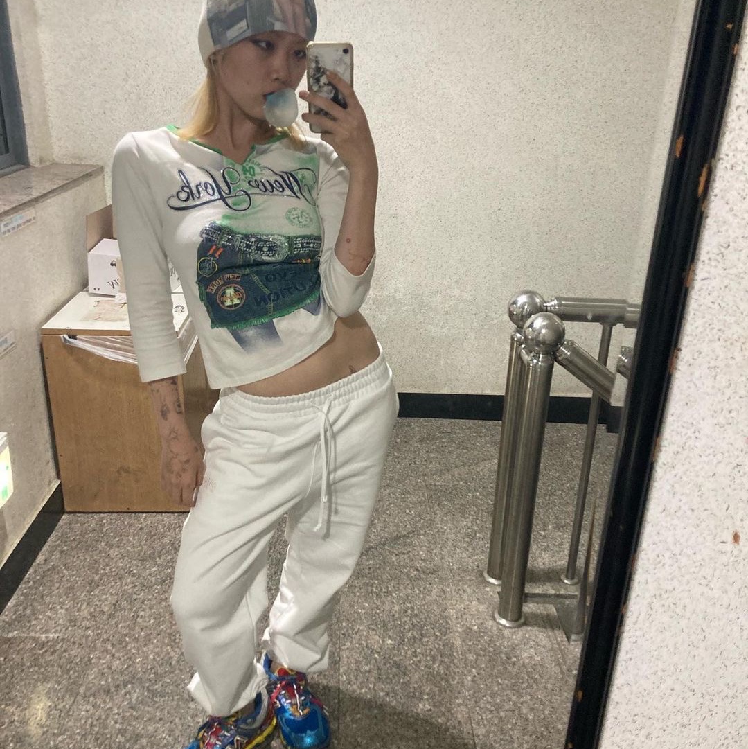 Safarispot Basic Safari Light Sweat Pants White 착용 스타일 - 1