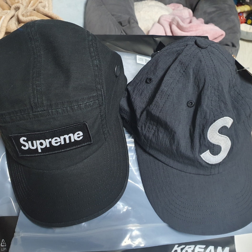 Supreme Military Camp Cap Black - 23SS, Supreme Cordura Ripstop S Logo 6-Panel Black - 23SS 착용 스타일