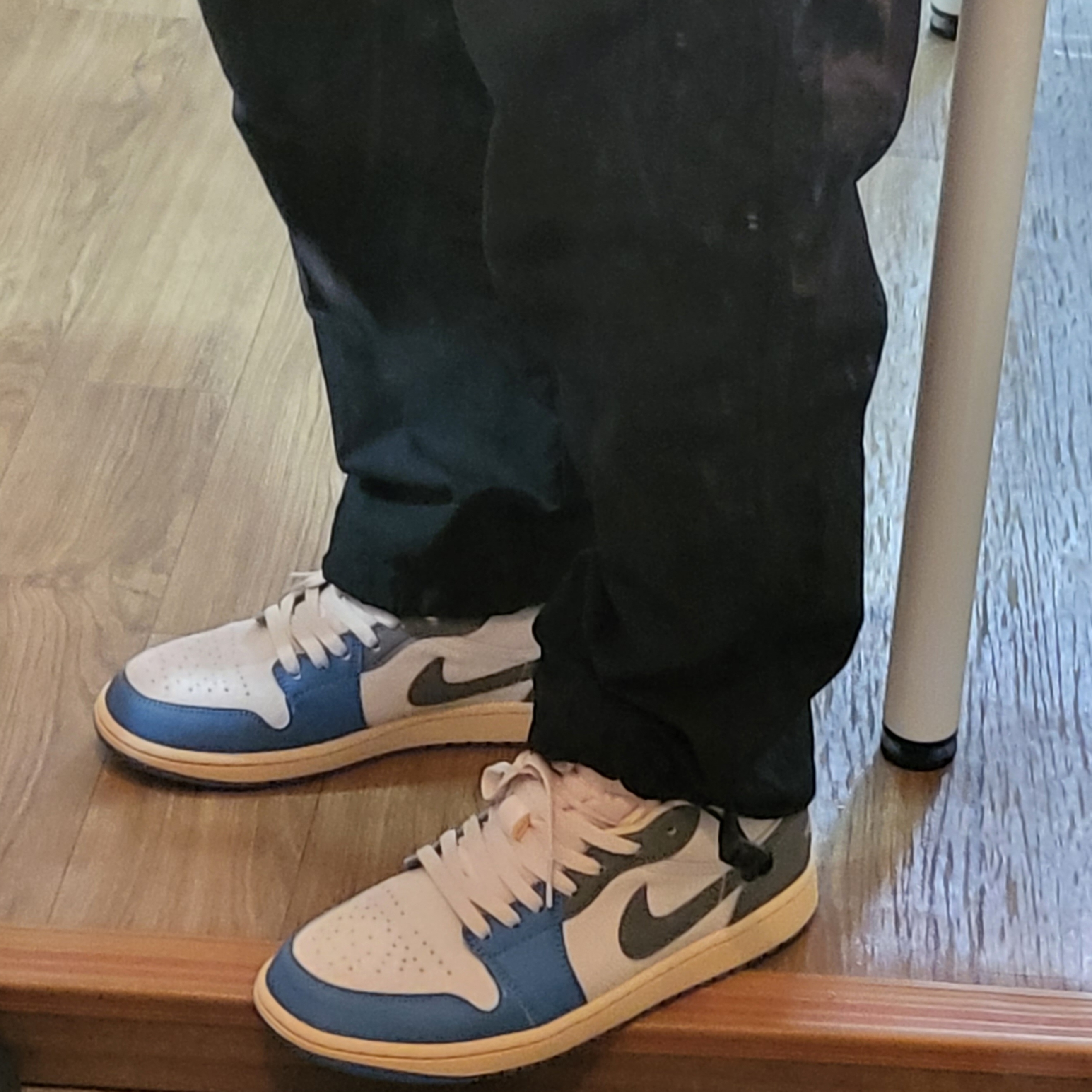 Jordan 1 Low SE Tokyo 96 착용 스타일 - 1
