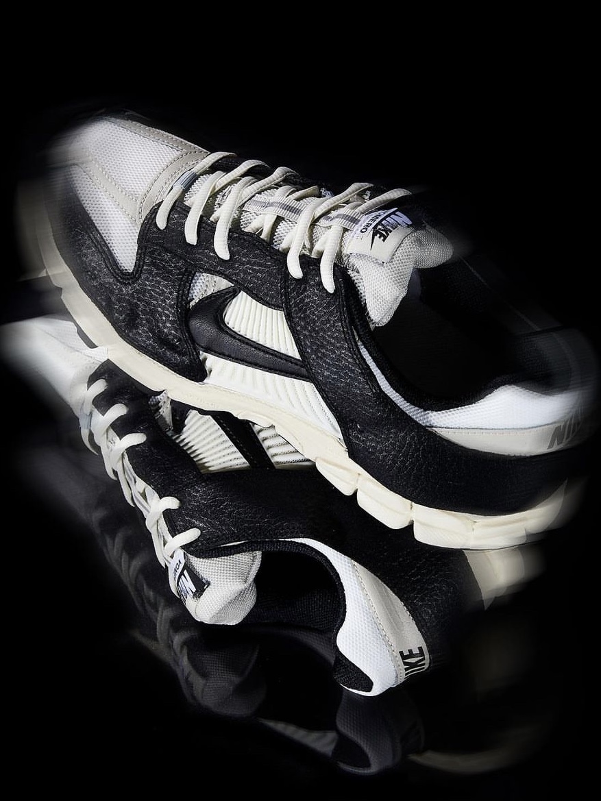 (W) Nike Zoom Vomero 5 Wolf Grey and Black 착용 스타일 - 2