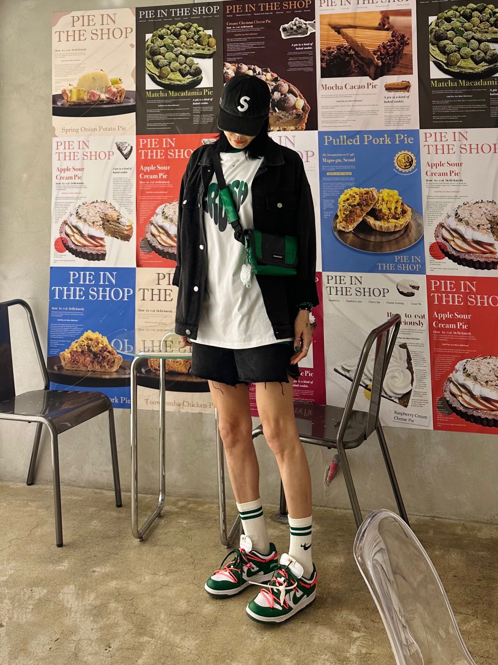 Supreme Kevlar Denim S Logo 6-Panel Black - 22SS, Apple iPhone 14 Pro 1TB Space Black (Korean Ver.) 착용 스타일 - 2