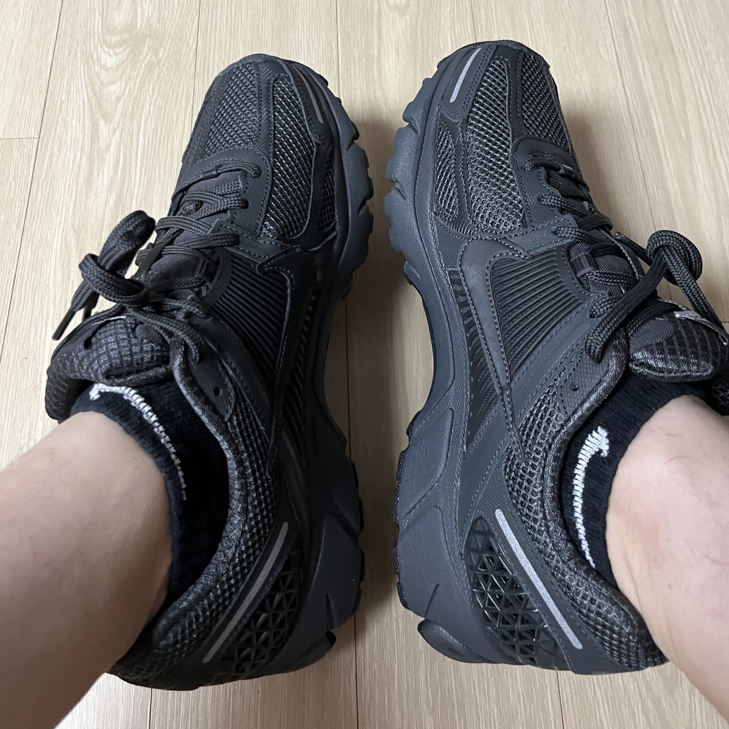 Nike Zoom Vomero 5 SP Anthracite 2023 착용 스타일