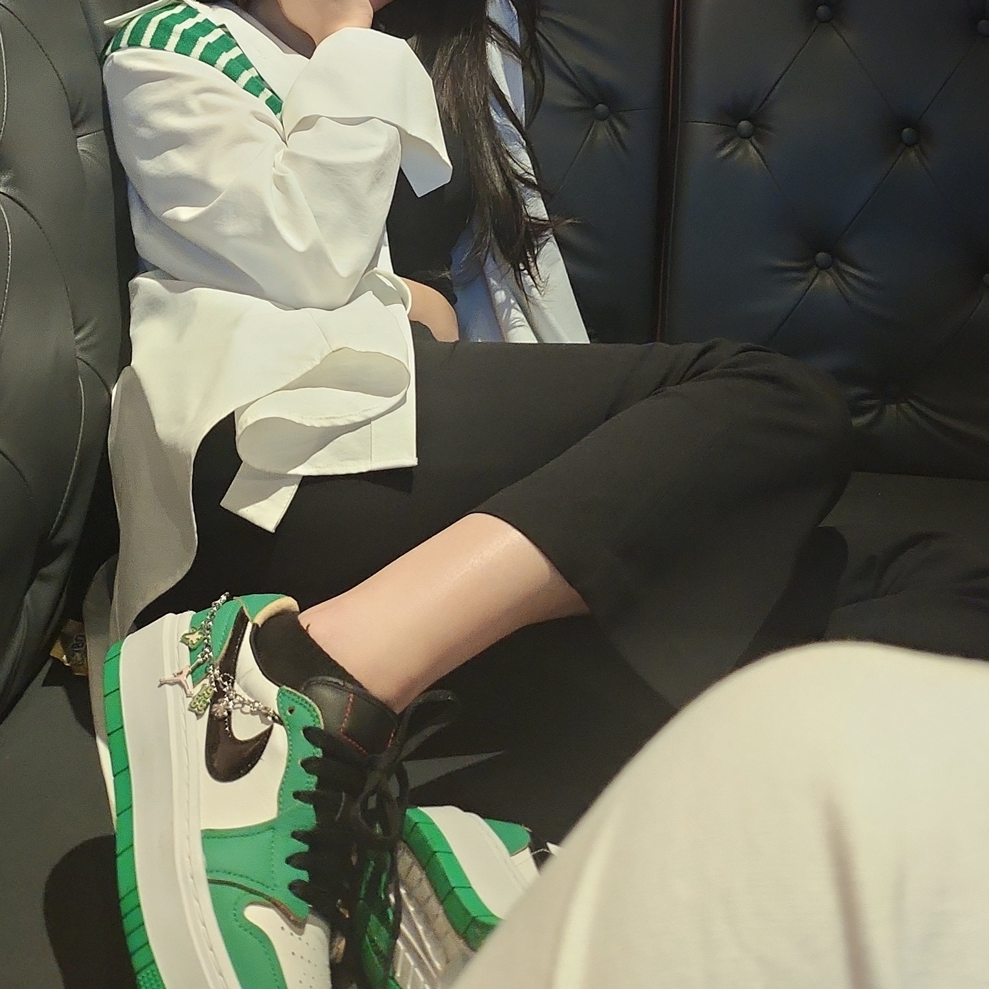 (W) Jordan 1 Elevate Low SE Lucky Green 착용 스타일 - 1