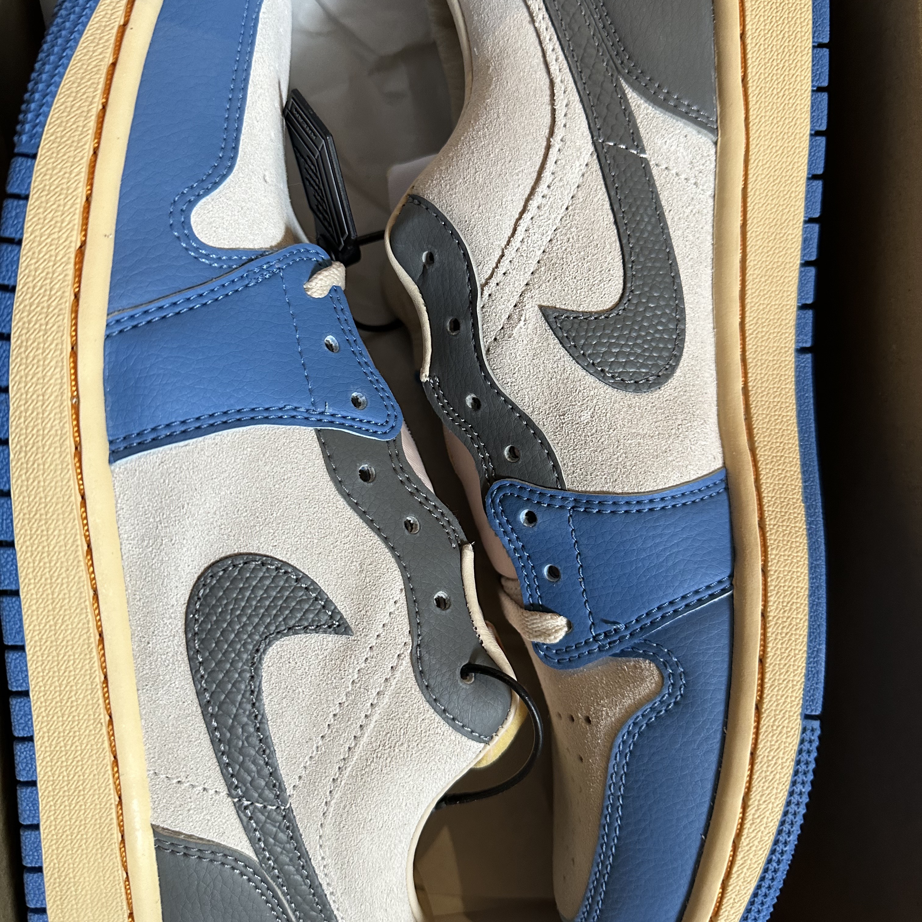 Jordan 1 Low SE Tokyo 96 착용 스타일