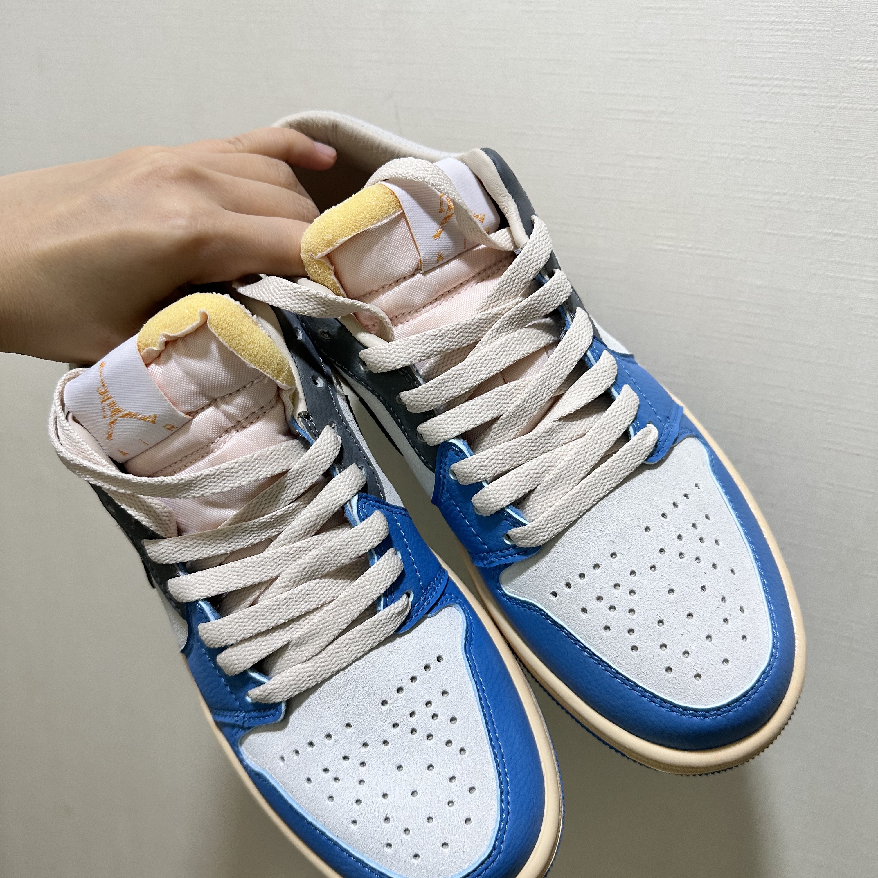 Jordan 1 Low SE Tokyo 96 착용 스타일