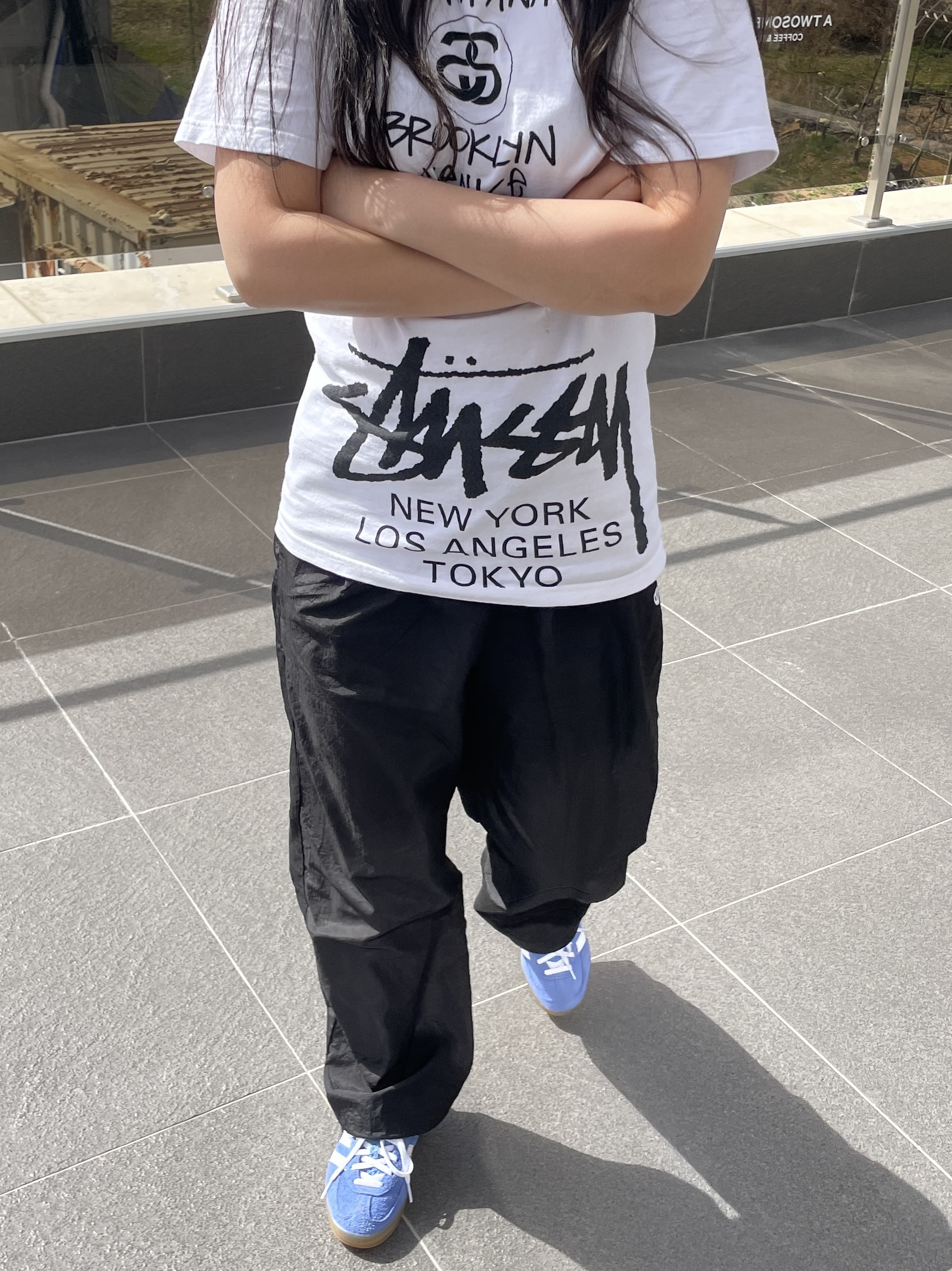 (W) Adidas Gazelle Indoor Blue Fusion Cloud White, Stussy x Takahiromiyashita The Soloist 40 WT T-Shirt 착용 스타일 - 1