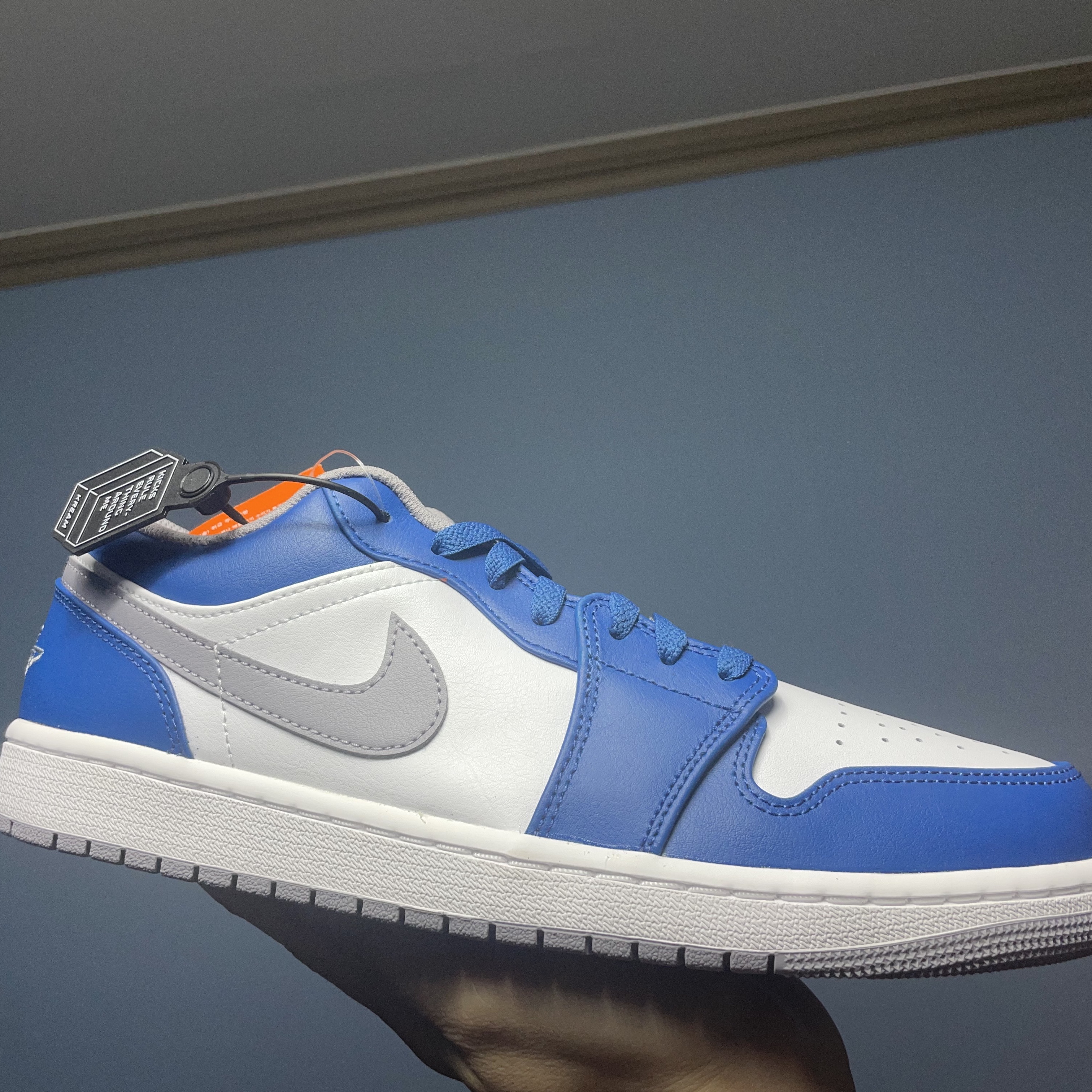 Jordan 1 Low True Blue Cement Grey 착용 스타일