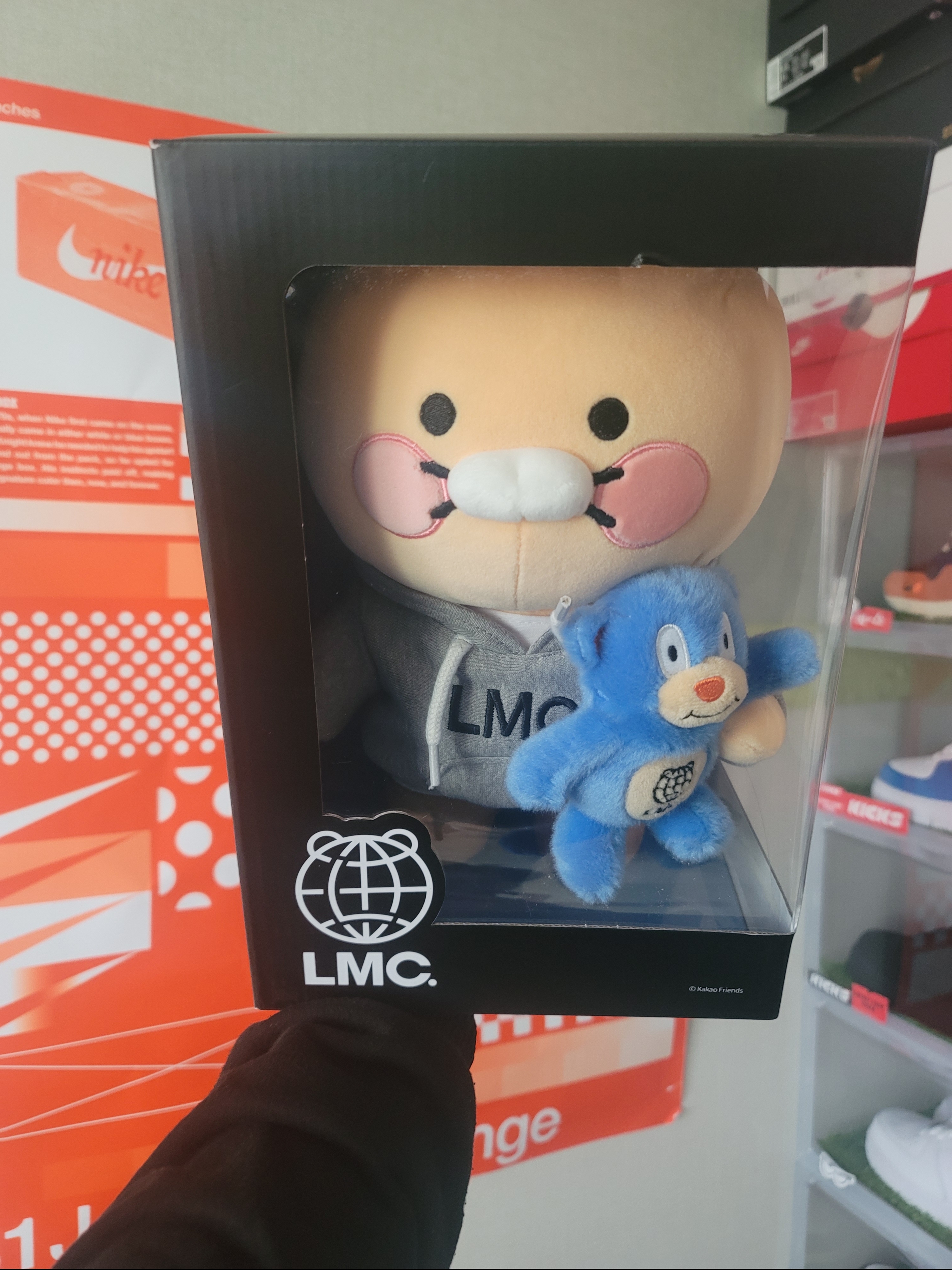 Kakao x LMC Choonsik Plush Toy Gray 착용 스타일